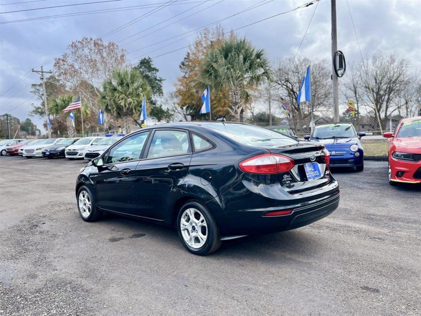 2014 Black /Grey Ford Fiesta (3FADP4BJ1EM) with an 1.6l I-4 Smpi Dohc 1.6l engine, Automatic transmission, located at 745 East Steele Rd., West Columbia, SC, 29170, (803) 755-9148, 33.927212, -81.148483 - Special Internet Price! 2014 Ford Fiesta SE with AM/FM radio, Cruise control, Keyless entry, Cloth interior, Powered windows, Powered door locks, Plus more! - Photo#2