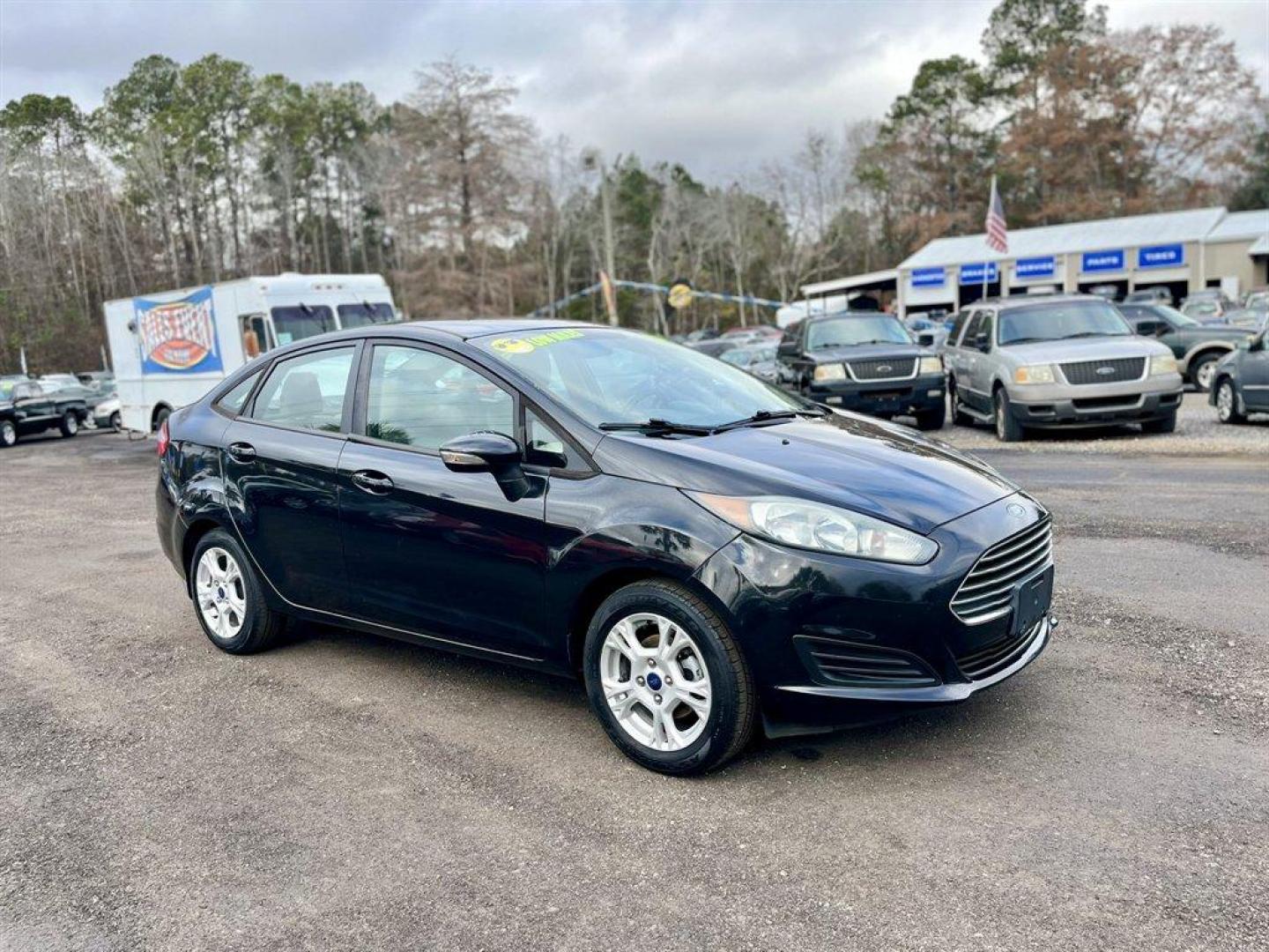 2014 Black /Grey Ford Fiesta (3FADP4BJ1EM) with an 1.6l I-4 Smpi Dohc 1.6l engine, Automatic transmission, located at 745 East Steele Rd., West Columbia, SC, 29170, (803) 755-9148, 33.927212, -81.148483 - Special Internet Price! 2014 Ford Fiesta SE with AM/FM radio, Cruise control, Keyless entry, Cloth interior, Powered windows, Powered door locks, Plus more! - Photo#6