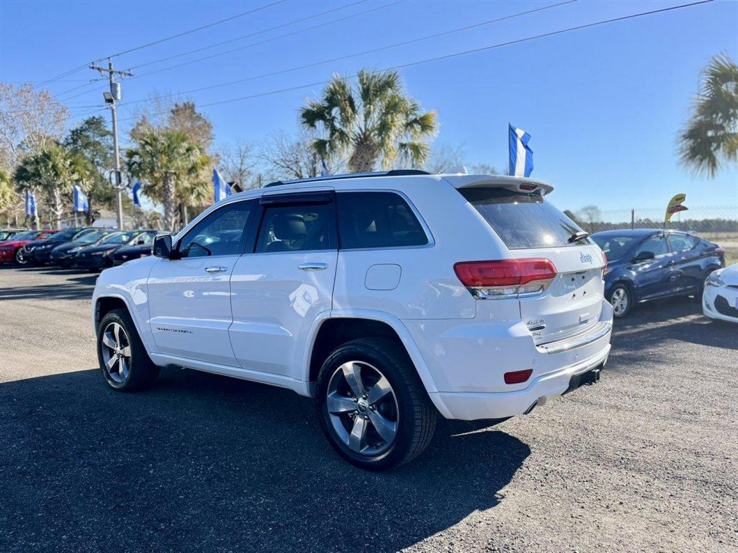 2014 Jeep Grand Cherokee Overland photo 2