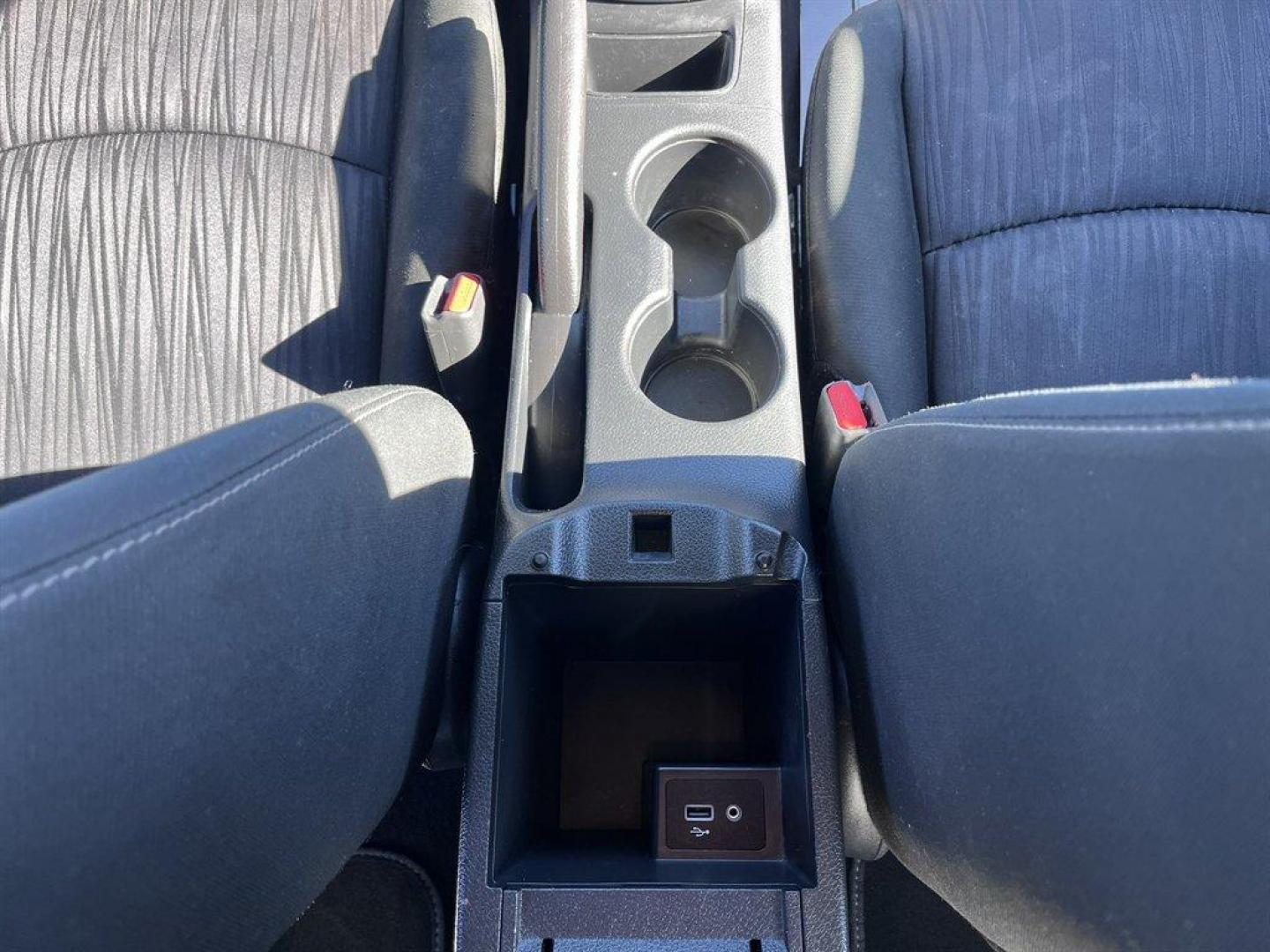 2019 Red /Black Nissan Sentra (3N1AB7AP8KY) with an 1.8l I-4 Smpi Dohc 1.8l engine, Automatic transmission, located at 745 East Steele Rd., West Columbia, SC, 29170, (803) 755-9148, 33.927212, -81.148483 - Special Internet Price! 2019 Nissan Sentra with AM/FM radio, Bluetooth, Backup camera, Cruise control, Cloth interior, Powered windows, Powered door locks, Plus more! - Photo#17