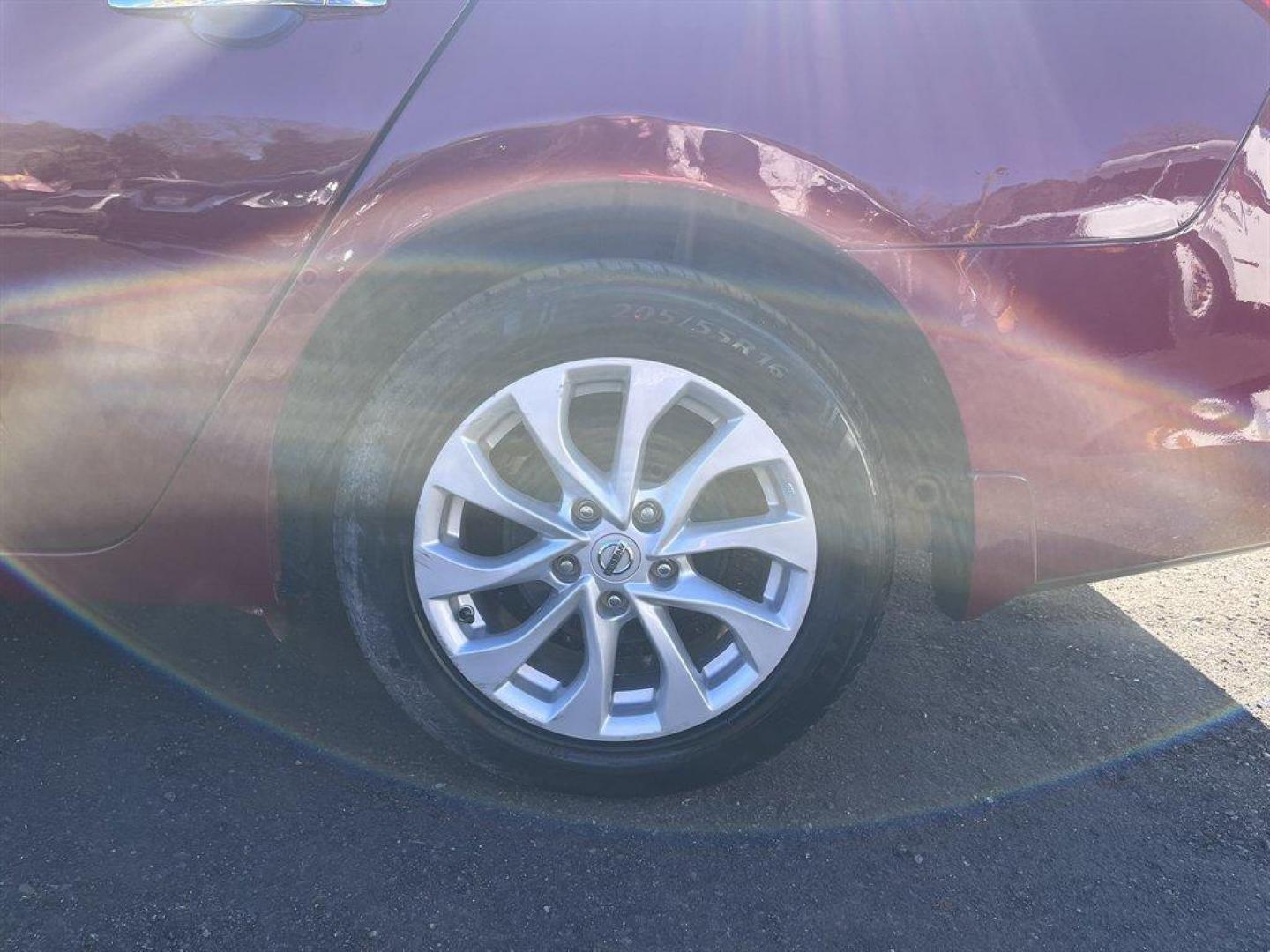 2019 Red /Black Nissan Sentra (3N1AB7AP8KY) with an 1.8l I-4 Smpi Dohc 1.8l engine, Automatic transmission, located at 745 East Steele Rd., West Columbia, SC, 29170, (803) 755-9148, 33.927212, -81.148483 - Special Internet Price! 2019 Nissan Sentra with AM/FM radio, Bluetooth, Backup camera, Cruise control, Cloth interior, Powered windows, Powered door locks, Plus more! - Photo#33