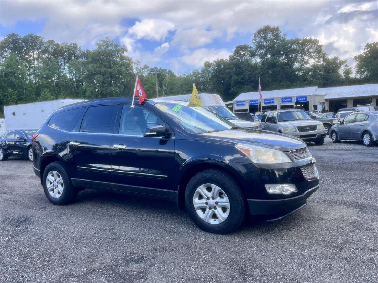 2010 Black /Grey Chevrolet Traverse (1GNLRHED9AJ) with an 3.6l V6 Sidi Dohc 3.6l engine, Automatic transmission, located at 745 East Steele Rd., West Columbia, SC, 29170, (803) 755-9148, 33.927212, -81.148483 - Special Internet Price! 2010 Chevrolet Traverse with AM/FM radio, Backup camera, Cruise control, 3rd row seats, Leather interior, Rear entertainment, Powered windows, Powered door locks, Plus more! - Photo#2