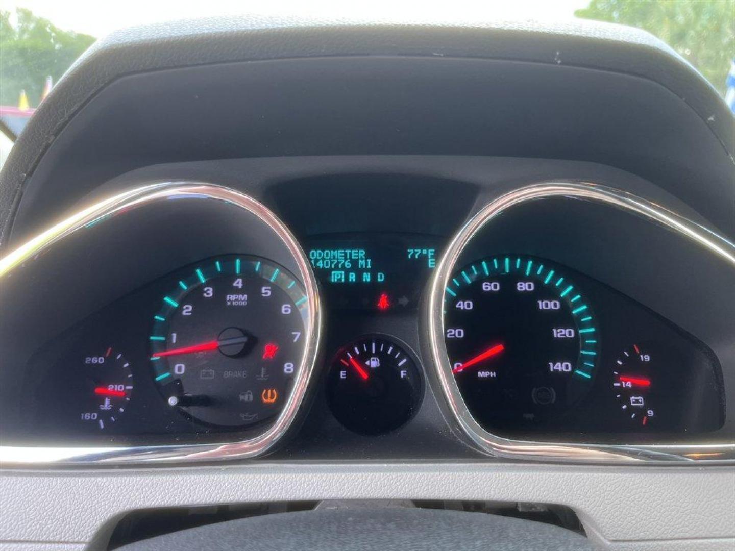 2010 Black /Grey Chevrolet Traverse (1GNLRHED9AJ) with an 3.6l V6 Sidi Dohc 3.6l engine, Automatic transmission, located at 745 East Steele Rd., West Columbia, SC, 29170, (803) 755-9148, 33.927212, -81.148483 - Special Internet Price! 2010 Chevrolet Traverse with AM/FM radio, Backup camera, Cruise control, 3rd row seats, Leather interior, Rear entertainment, Powered windows, Powered door locks, Plus more! - Photo#10