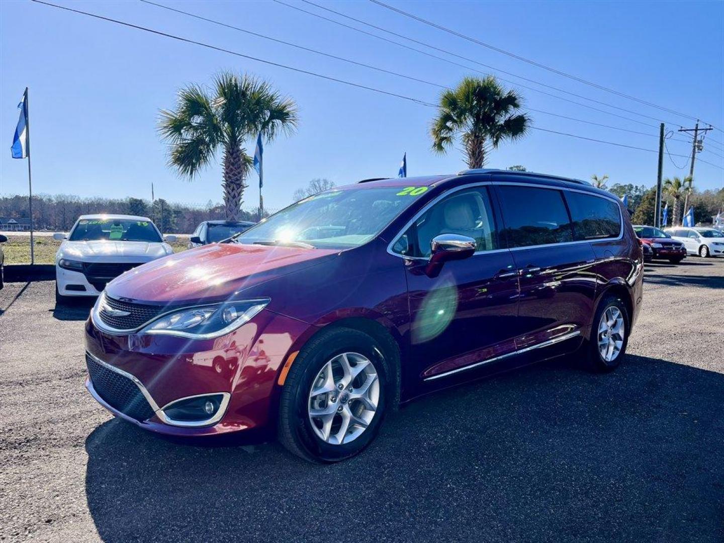 2020 Burgundy /Taupe Chrysler Pacifica (2C4RC1GG4LR) with an 3.6l V6 MPI Dohc 3.6l engine, Automatic transmission, located at 745 East Steele Rd., West Columbia, SC, 29170, (803) 755-9148, 33.927212, -81.148483 - Special Internet Price! 2020 Chrysler Pacifica - Photo#0