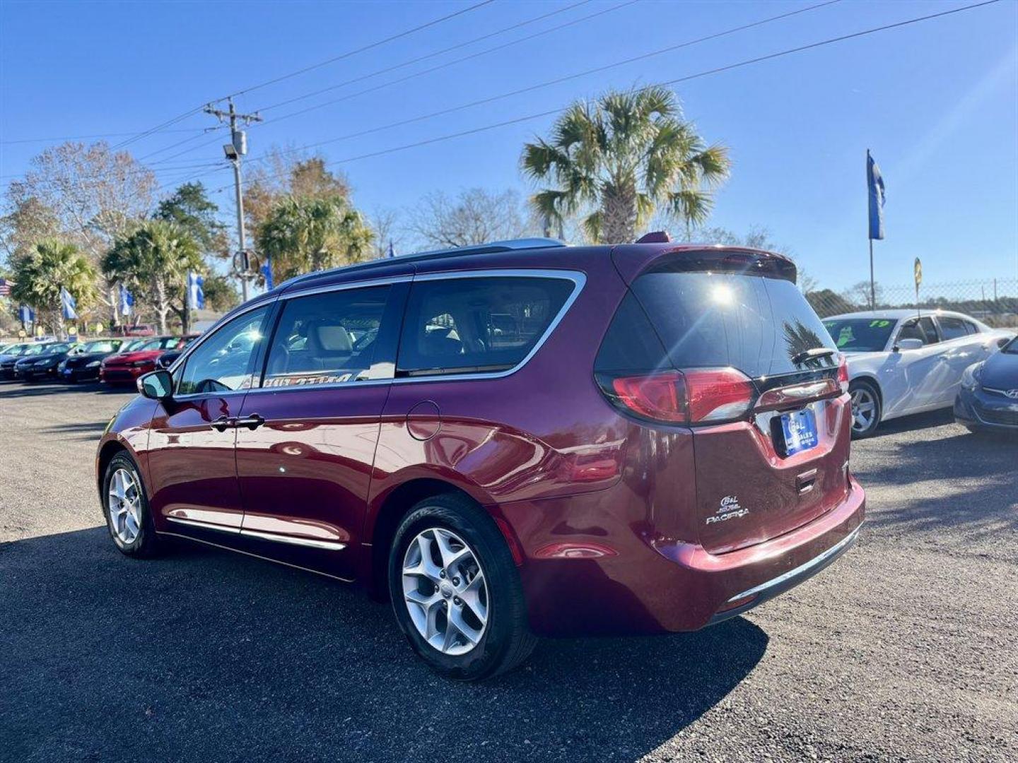 2020 Burgundy /Taupe Chrysler Pacifica (2C4RC1GG4LR) with an 3.6l V6 MPI Dohc 3.6l engine, Automatic transmission, located at 745 East Steele Rd., West Columbia, SC, 29170, (803) 755-9148, 33.927212, -81.148483 - Special Internet Price! 2020 Chrysler Pacifica - Photo#2