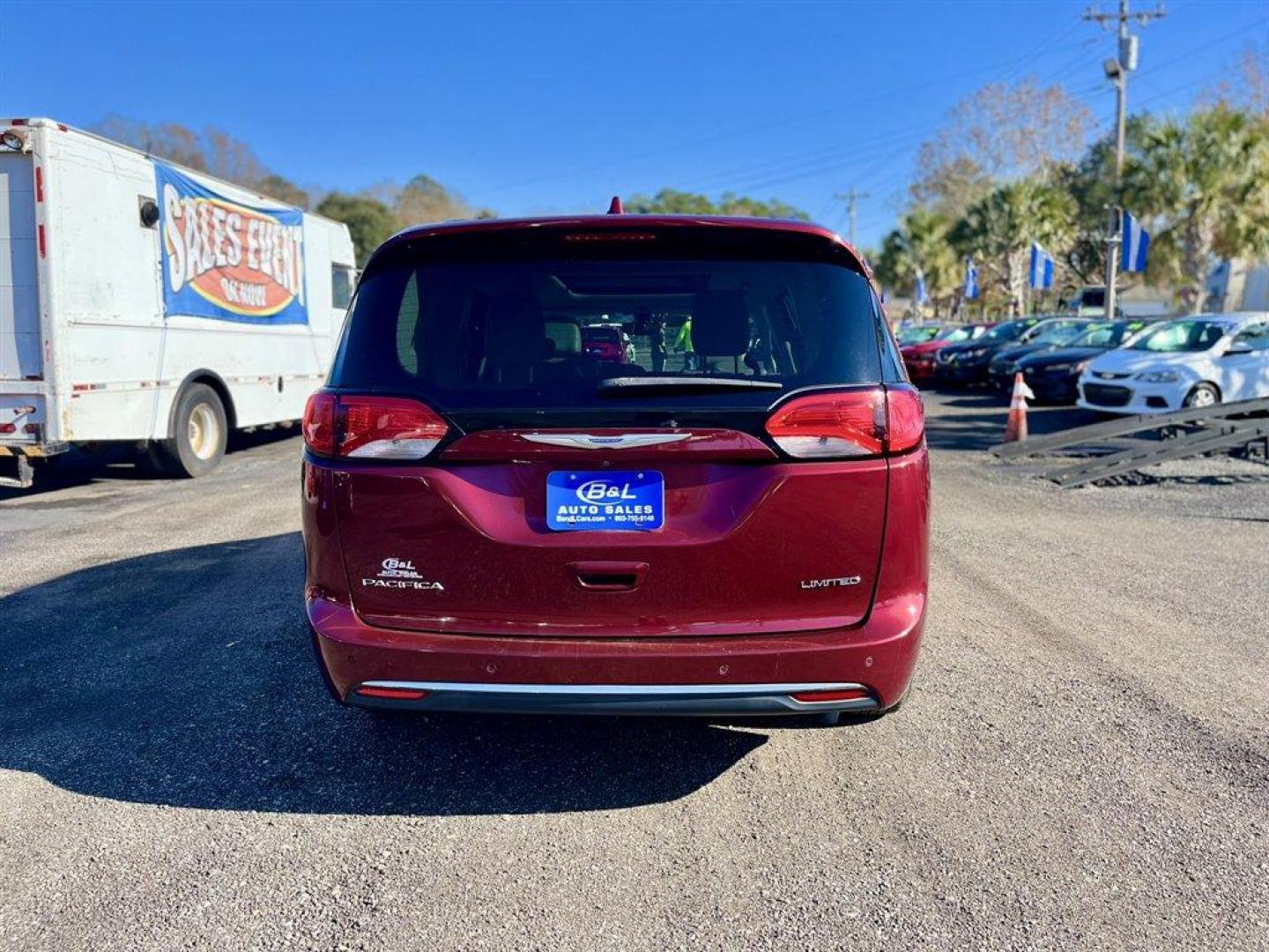 2020 Burgundy /Taupe Chrysler Pacifica (2C4RC1GG4LR) with an 3.6l V6 MPI Dohc 3.6l engine, Automatic transmission, located at 745 East Steele Rd., West Columbia, SC, 29170, (803) 755-9148, 33.927212, -81.148483 - Special Internet Price! 2020 Chrysler Pacifica - Photo#3