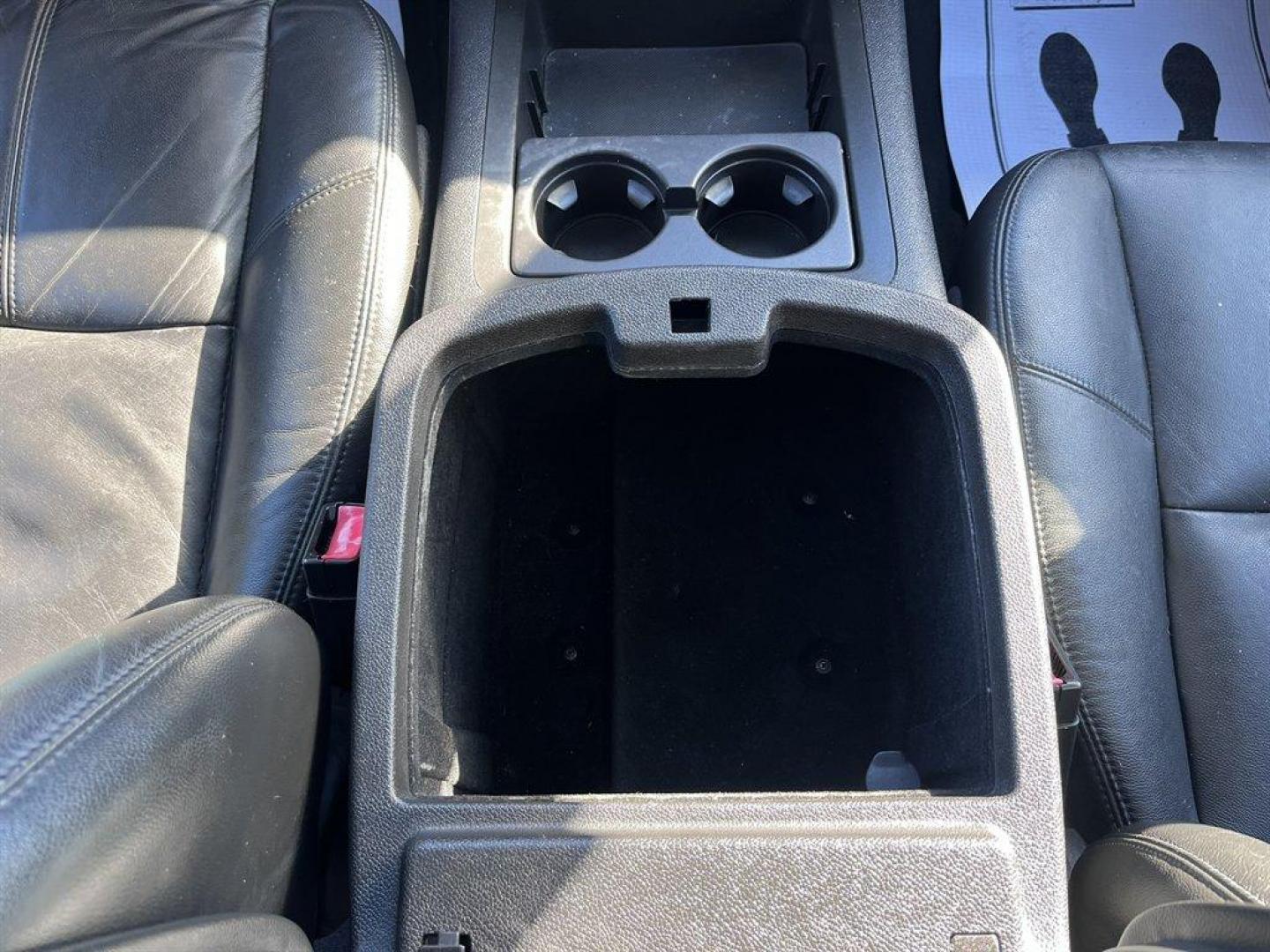 2010 Red /Black GMC Sierra 2500 (1GT4K1B64AF) with an 6.6l V8 DI DSL T/C 6.6l engine, Automatic transmission, located at 745 East Steele Rd., West Columbia, SC, 29170, (803) 755-9148, 33.927212, -81.148483 - Special Internet Price! 2010 GMC Sierra 2500 with AM/FM radio, Cruise control, Manual air conditioning, Sunroof, Leather interior, Powered front seats, Powered windows, Powered door locks, 4X4, Plus more! - Photo#15