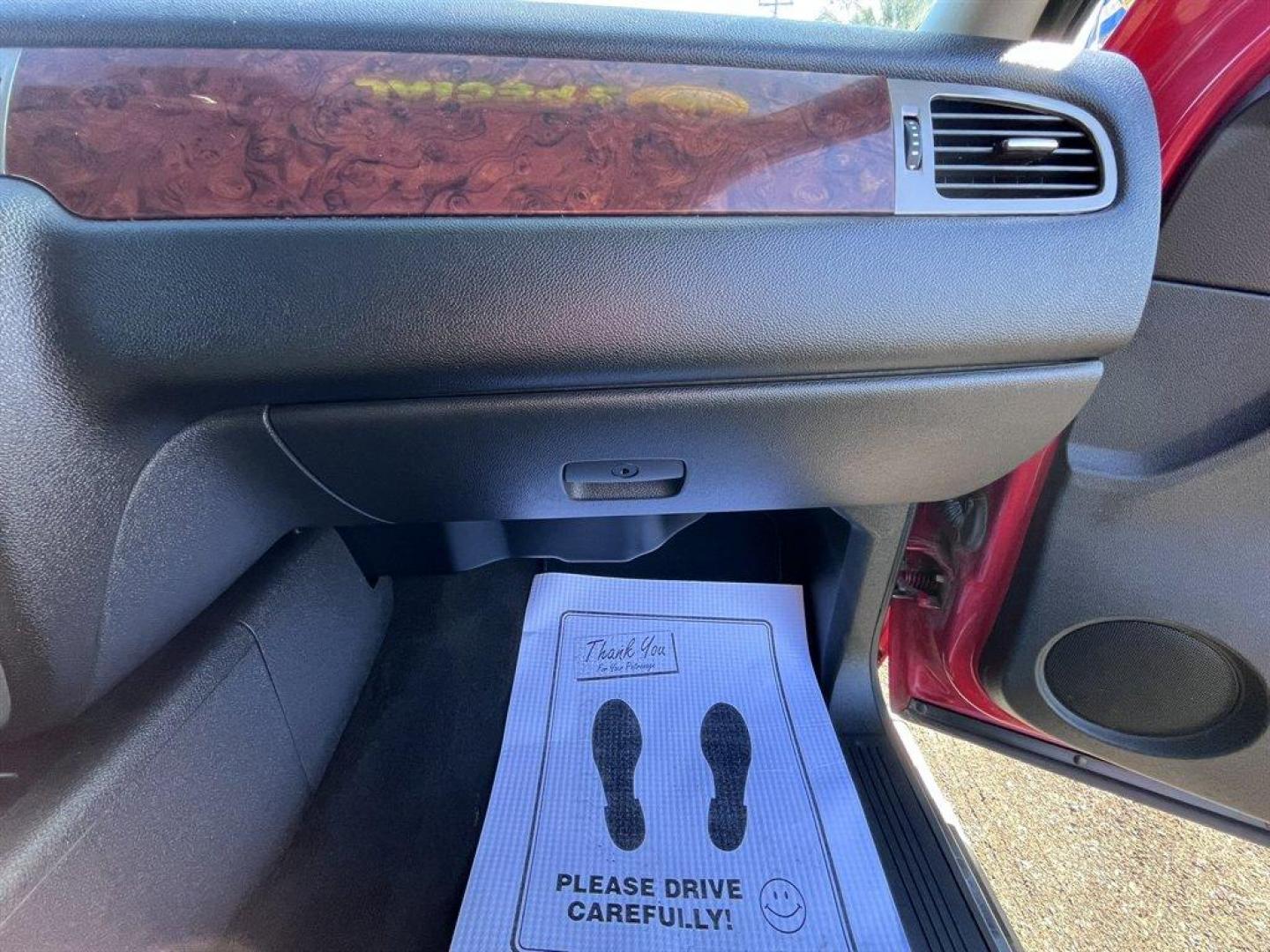 2010 Red /Black GMC Sierra 2500 (1GT4K1B64AF) with an 6.6l V8 DI DSL T/C 6.6l engine, Automatic transmission, located at 745 East Steele Rd., West Columbia, SC, 29170, (803) 755-9148, 33.927212, -81.148483 - Special Internet Price! 2010 GMC Sierra 2500 with AM/FM radio, Cruise control, Manual air conditioning, Sunroof, Leather interior, Powered front seats, Powered windows, Powered door locks, 4X4, Plus more! - Photo#29