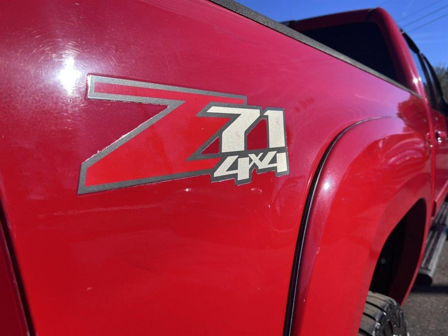 2010 Red /Black GMC Sierra 2500 (1GT4K1B64AF) with an 6.6l V8 DI DSL T/C 6.6l engine, Automatic transmission, located at 745 East Steele Rd., West Columbia, SC, 29170, (803) 755-9148, 33.927212, -81.148483 - Special Internet Price! 2010 GMC Sierra 2500 with AM/FM radio, Cruise control, Manual air conditioning, Sunroof, Leather interior, Powered front seats, Powered windows, Powered door locks, 4X4, Plus more! - Photo#34