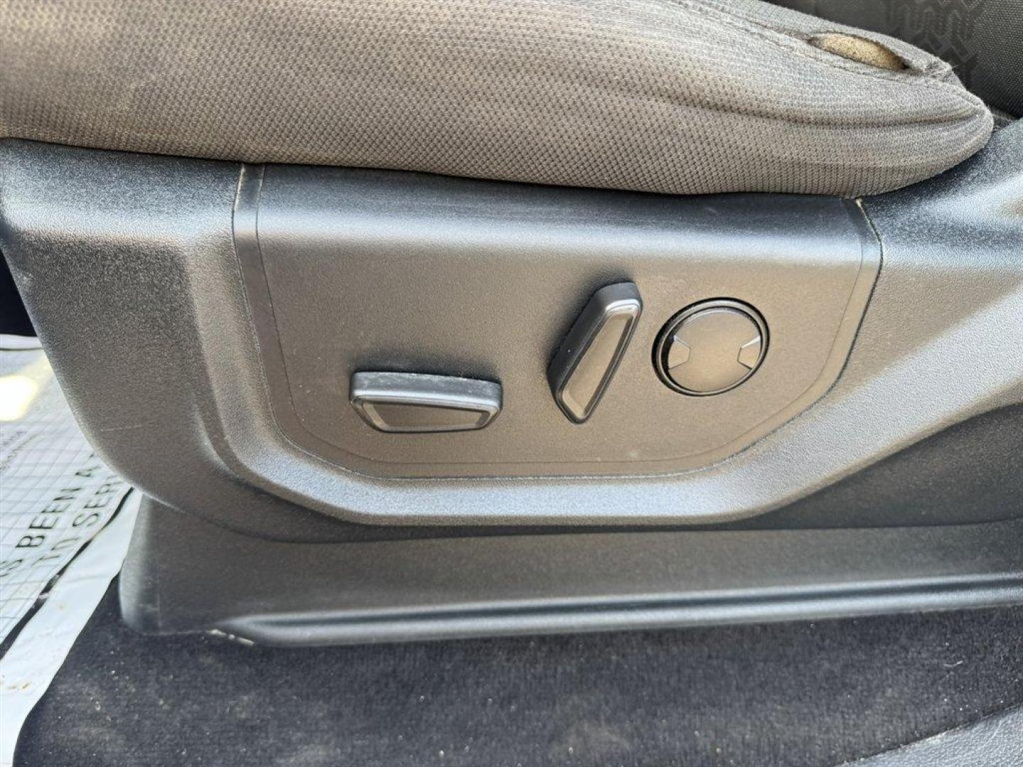 2019 Blue /Black Ford F150 (1FTEW1E54KF) with an 5.0l V8 Smpi Dohc Flex 5. engine, Automatic transmission, located at 745 East Steele Rd., West Columbia, SC, 29170, (803) 755-9148, 33.927212, -81.148483 - Special Internet Price! 2019 Ford F150 with AM/FM radio, Backup camera, Navigation, Cruise control, Keyless entry, Cloth interior, Powered windows, Powered door locks, Plus more! - Photo#20