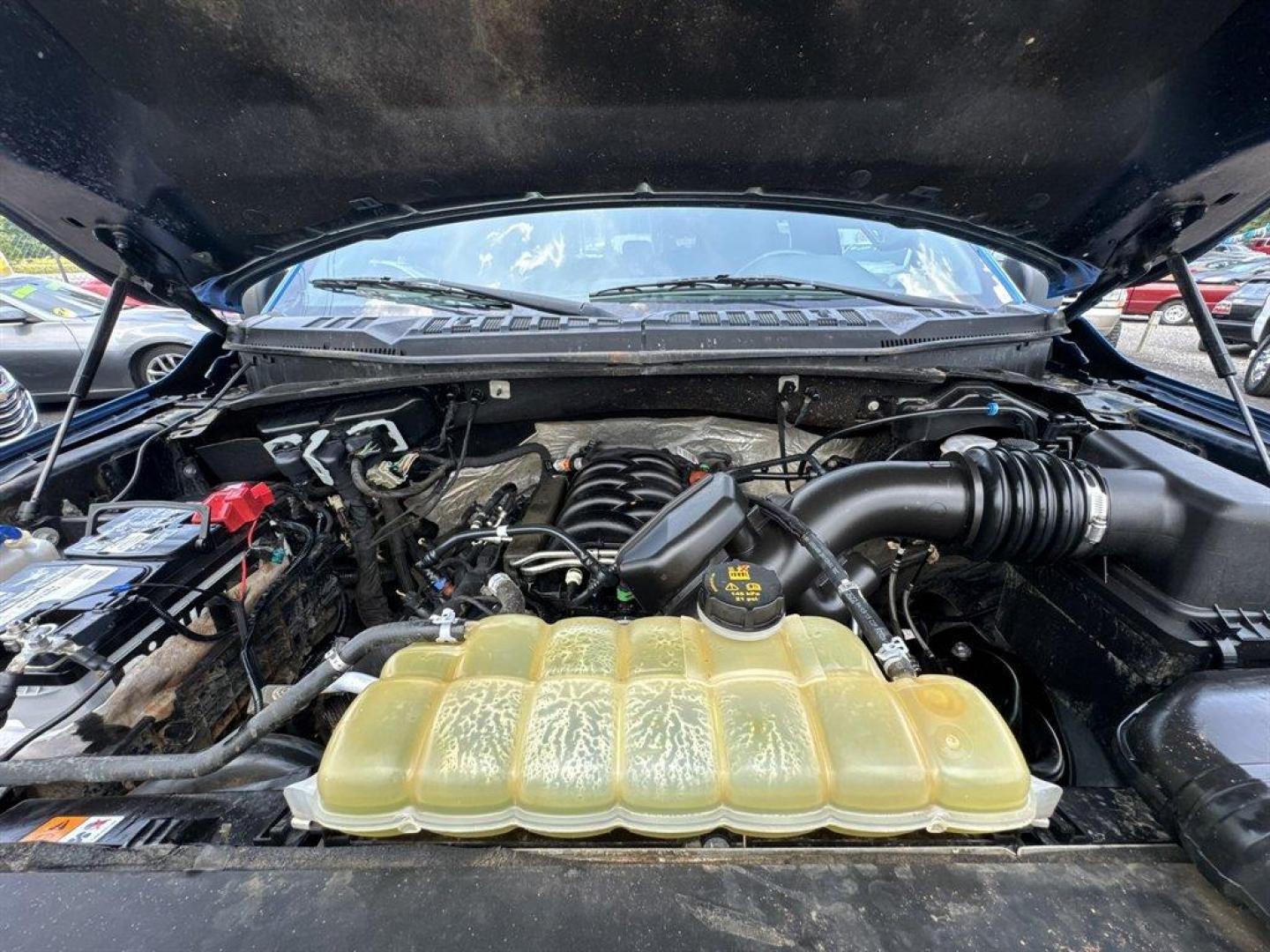 2019 Blue /Black Ford F150 (1FTEW1E54KF) with an 5.0l V8 Smpi Dohc Flex 5. engine, Automatic transmission, located at 745 East Steele Rd., West Columbia, SC, 29170, (803) 755-9148, 33.927212, -81.148483 - Special Internet Price! 2019 Ford F150 with AM/FM radio, Backup camera, Navigation, Cruise control, Keyless entry, Cloth interior, Powered windows, Powered door locks, Plus more! - Photo#30