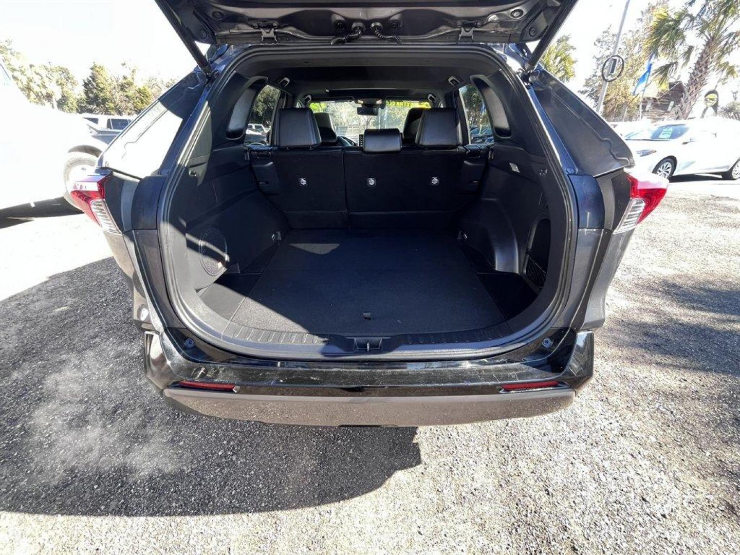 2019 Grey /Black Toyota RAV4 (2T3EWRFV7KW) with an 2.5l I-4 EFI Dohc Hybrid engine, Automatic transmission, located at 745 East Steele Rd., West Columbia, SC, 29170, (803) 755-9148, 33.927212, -81.148483 - Special Internet Price! 2019 Toyota RAV4 with AM/FM radio, Bluetooth, Backup camera, Navigation, Sunroof, Luggage rack, Push to start, Keyless entry, Leather interior, Heated front seats, Powered driver seat, Powered windows, Powered door locks, Plus more! - Photo#33