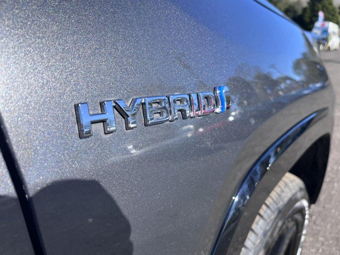 2019 Grey /Black Toyota RAV4 (2T3EWRFV7KW) with an 2.5l I-4 EFI Dohc Hybrid engine, Automatic transmission, located at 745 East Steele Rd., West Columbia, SC, 29170, (803) 755-9148, 33.927212, -81.148483 - Special Internet Price! 2019 Toyota RAV4 with AM/FM radio, Bluetooth, Backup camera, Navigation, Sunroof, Luggage rack, Push to start, Keyless entry, Leather interior, Heated front seats, Powered driver seat, Powered windows, Powered door locks, Plus more! - Photo#36