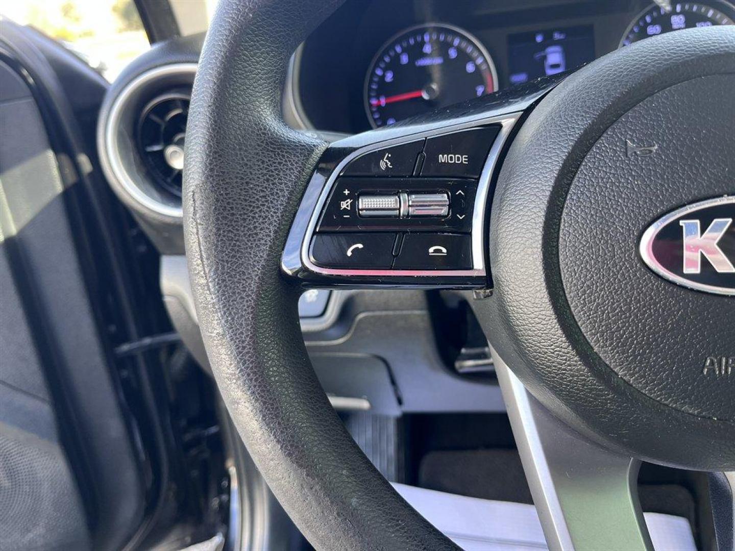 2020 Black /Black Kia Forte (3KPF24AD9LE) with an 2.0l I-4 MPI Dohc 2.0l engine, Automatic transmission, located at 745 East Steele Rd., West Columbia, SC, 29170, (803) 755-9148, 33.927212, -81.148483 - Special Internet Price! 2020 Kia Forte with AM/FM radio, Cruise control, Backup camera, Cloth interior, Powered windows, Powered door locks, Plus more! - Photo#8