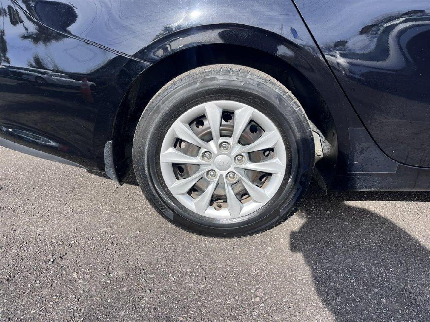 2020 Black /Black Kia Forte (3KPF24AD9LE) with an 2.0l I-4 MPI Dohc 2.0l engine, Automatic transmission, located at 745 East Steele Rd., West Columbia, SC, 29170, (803) 755-9148, 33.927212, -81.148483 - Special Internet Price! 2020 Kia Forte with AM/FM radio, Cruise control, Backup camera, Cloth interior, Powered windows, Powered door locks, Plus more! - Photo#30