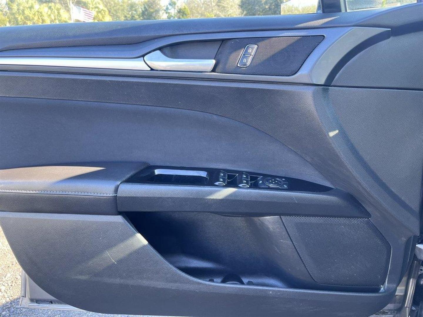 2014 Grey /Black Ford Fusion (3FA6P0H7XER) with an 2.5l I-4 Smpi Dohc 2.5l engine, Automatic transmission, located at 745 East Steele Rd., West Columbia, SC, 29170, (803) 755-9148, 33.927212, -81.148483 - Special Internet Price! 2014 Ford Fusion with AM/FM radio, Cruise control, Manual air conditioning, Cloth interior, Powered driver seat, Powered windows, Powered door locks, Plus more! - Photo#18