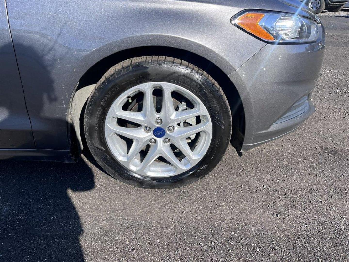 2014 Grey /Black Ford Fusion (3FA6P0H7XER) with an 2.5l I-4 Smpi Dohc 2.5l engine, Automatic transmission, located at 745 East Steele Rd., West Columbia, SC, 29170, (803) 755-9148, 33.927212, -81.148483 - Special Internet Price! 2014 Ford Fusion with AM/FM radio, Cruise control, Manual air conditioning, Cloth interior, Powered driver seat, Powered windows, Powered door locks, Plus more! - Photo#31