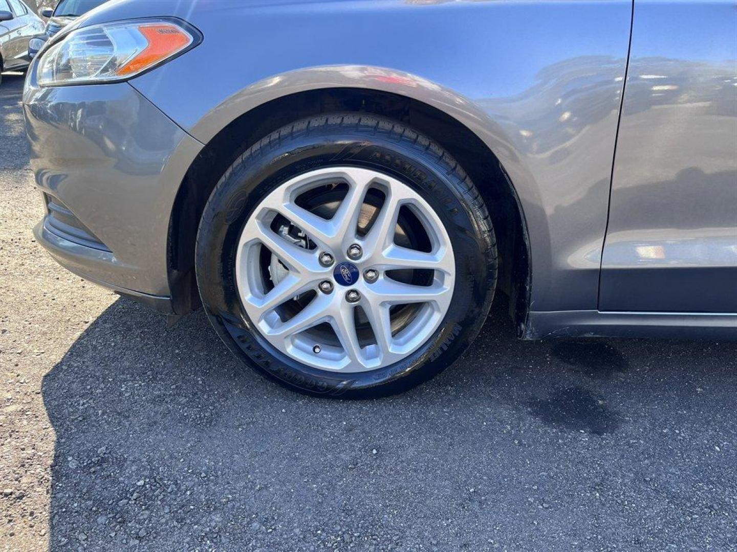 2014 Grey /Black Ford Fusion (3FA6P0H7XER) with an 2.5l I-4 Smpi Dohc 2.5l engine, Automatic transmission, located at 745 East Steele Rd., West Columbia, SC, 29170, (803) 755-9148, 33.927212, -81.148483 - Special Internet Price! 2014 Ford Fusion with AM/FM radio, Cruise control, Manual air conditioning, Cloth interior, Powered driver seat, Powered windows, Powered door locks, Plus more! - Photo#34