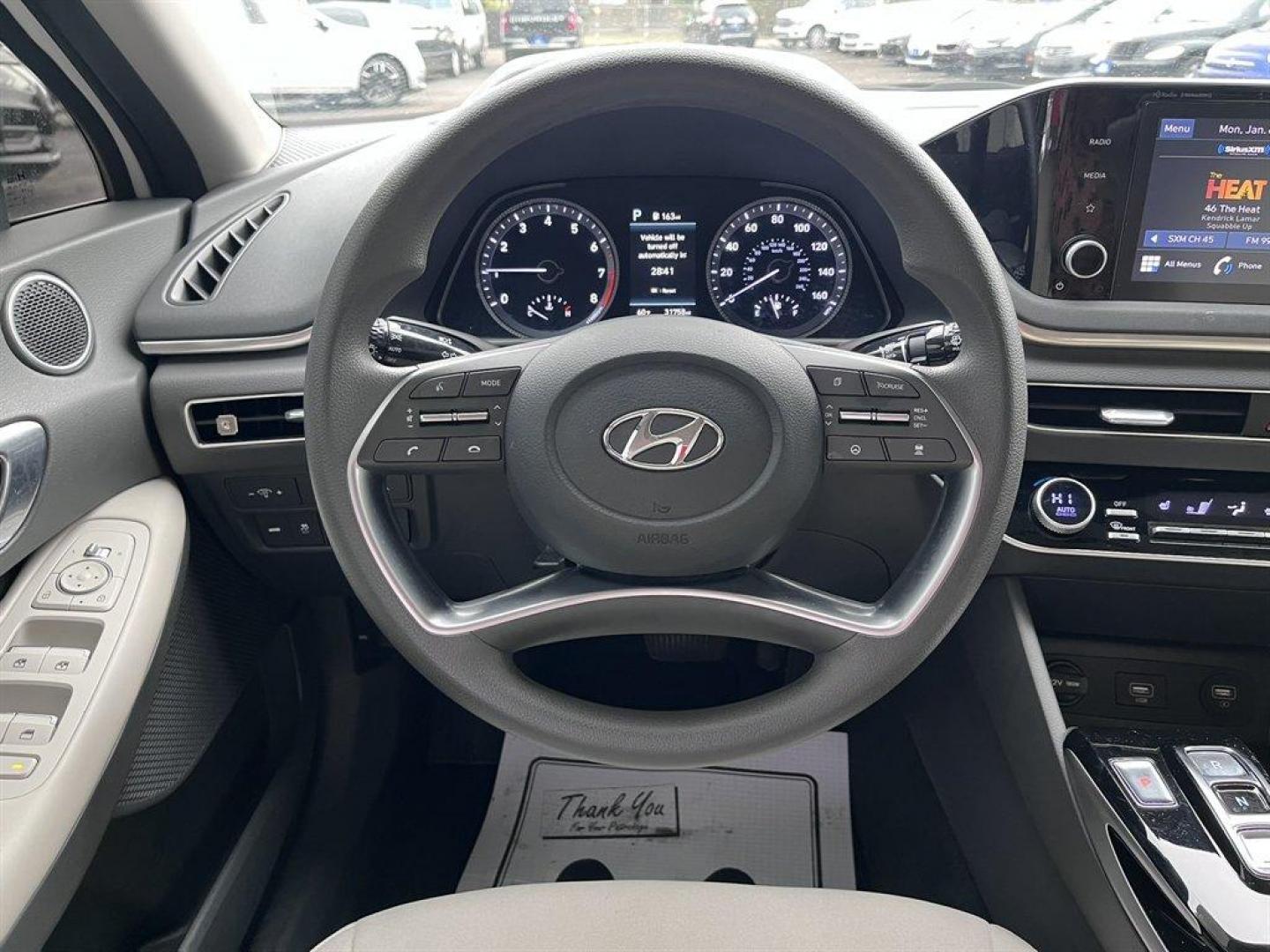 2022 White /Taupe Hyundai Sonata (KMHL64JA0NA) with an 2.5l I-4 DI Dohc 2.5l engine, Automatic transmission, located at 745 East Steele Rd., West Columbia, SC, 29170, (803) 755-9148, 33.927212, -81.148483 - Special Internet Price! 2022 Hyundai Sonata with AM/FM radio, Bluetooth, Backup camera, Push to start, Keyless entry, Powered driver seat, Cloth interior, Powered door locks, Powered windows, Plus more! - Photo#6