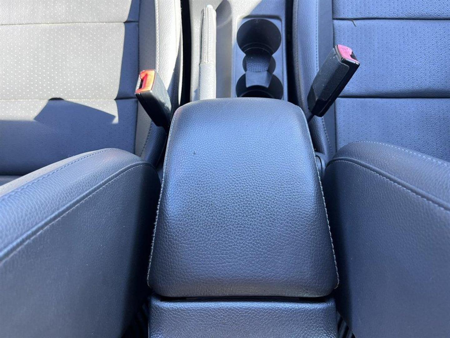 2008 Grey /Black Volkswagen Jetta (3VWRZ71K68M) with an 2.5l I-5 MPI 2.5l engine, Automatic transmission, located at 745 East Steele Rd., West Columbia, SC, 29170, (803) 755-9148, 33.927212, -81.148483 - Special Internet Price! 2008 Volkswagen Jetta with AM/FM radio, Cruise control, Manual air conditioning, Sunroof, Leather interior, Powered windows, Powered door locks, Plus more! - Photo#13