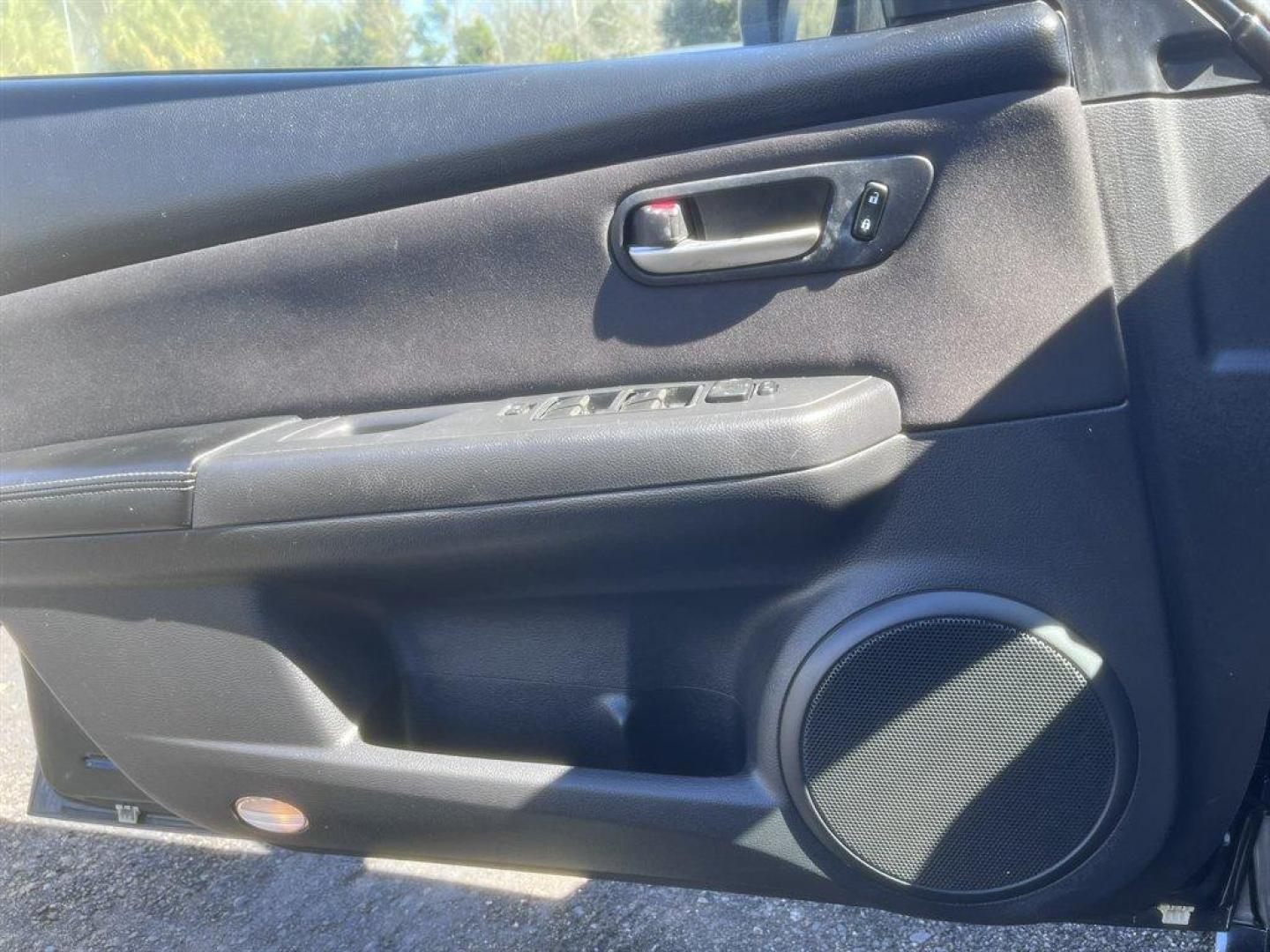 2013 Grey /Grey Mazda Mazda6 (1YVHZ8BH7D5) with an 2.5l I-4 MPI Dohc VVT 2.5 engine, Manual transmission, located at 745 East Steele Rd., West Columbia, SC, 29170, (803) 755-9148, 33.927212, -81.148483 - Special Internet Price! 2013 Mazda Mazda6 with AM/FM radio, Manual air conditioning, Cloth interior, Manaul Transmission, Powered windows, Powered door locks, Plus more! - Photo#17