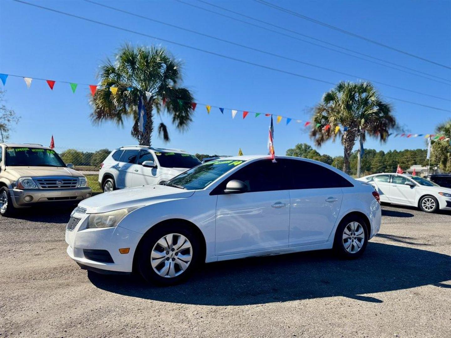 2014 White /Black Chevrolet Cruze (1G1PA5SH9E7) with an 1.8l I-4 MFI Dohc Flex 1. engine, Automatic transmission, located at 745 East Steele Rd., West Columbia, SC, 29170, (803) 755-9148, 33.927212, -81.148483 - Special Internet Price! 2014 Chevrolet Cruze - Photo#0