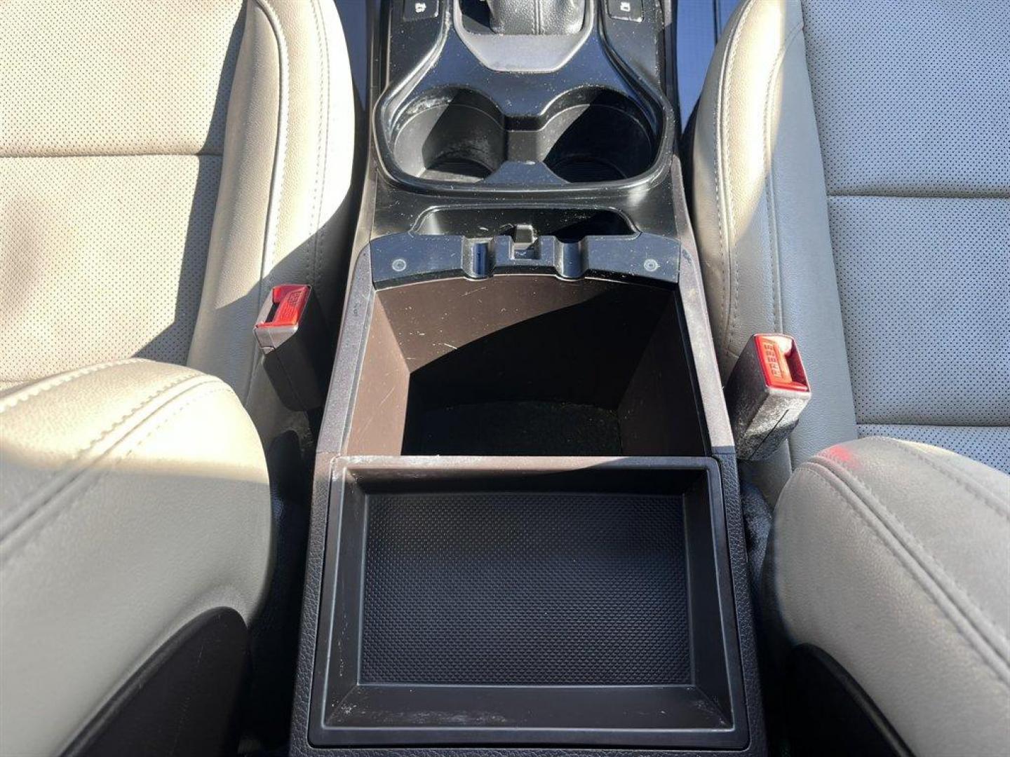 2017 Blue /Taupe Hyundai Santa FE Sport (5XYZU3LB8HG) with an 2.4l I-4 DI Dohc 2.4l engine, Automatic transmission, located at 745 East Steele Rd., West Columbia, SC, 29170, (803) 755-9148, 33.927212, -81.148483 - Special Internet Price! 2017 Hyundai Santa Fe Sport with AM/FM radio, Bluetooth, Backup camera, Navigation, Cruise control, Panoramic sunroof, Push to start, Keyless entry, Leather interior, Heated seats, Powered front seats, Built in rear sun shades, Powered windows, Powered door locks, Plus more! - Photo#18