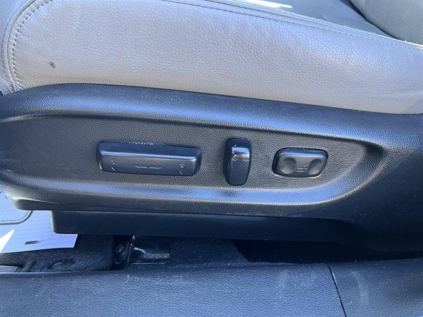 2017 Grey /Black Honda Accord (1HGCR2F86HA) with an 2.4l I-4 DI Dohc 2.4l engine, Automatic transmission, located at 745 East Steele Rd., West Columbia, SC, 29170, (803) 755-9148, 33.927212, -81.148483 - Special Internet Price! 2017 Honda Accord with AM/FM radio, Bluetooth, Backup camera, Sunroof, Leather interior, Powered driver seat, Powered windows, Powered door lock, Plus more! - Photo#23