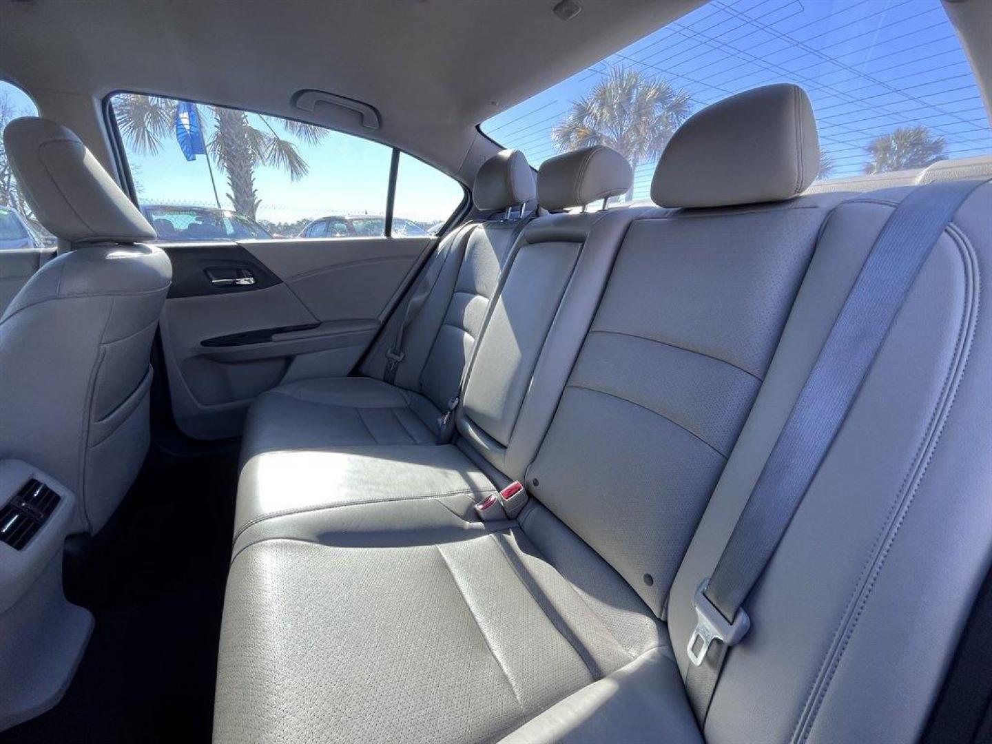 2017 Grey /Black Honda Accord (1HGCR2F86HA) with an 2.4l I-4 DI Dohc 2.4l engine, Automatic transmission, located at 745 East Steele Rd., West Columbia, SC, 29170, (803) 755-9148, 33.927212, -81.148483 - Special Internet Price! 2017 Honda Accord with AM/FM radio, Bluetooth, Backup camera, Sunroof, Leather interior, Powered driver seat, Powered windows, Powered door lock, Plus more! - Photo#25