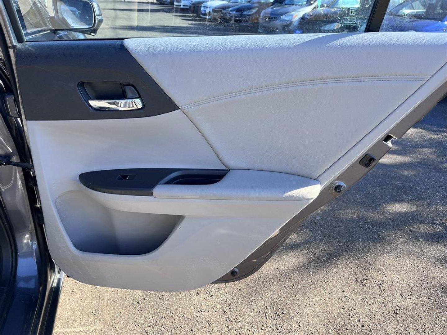 2017 Grey /Black Honda Accord (1HGCR2F86HA) with an 2.4l I-4 DI Dohc 2.4l engine, Automatic transmission, located at 745 East Steele Rd., West Columbia, SC, 29170, (803) 755-9148, 33.927212, -81.148483 - Special Internet Price! 2017 Honda Accord with AM/FM radio, Bluetooth, Backup camera, Sunroof, Leather interior, Powered driver seat, Powered windows, Powered door lock, Plus more! - Photo#26