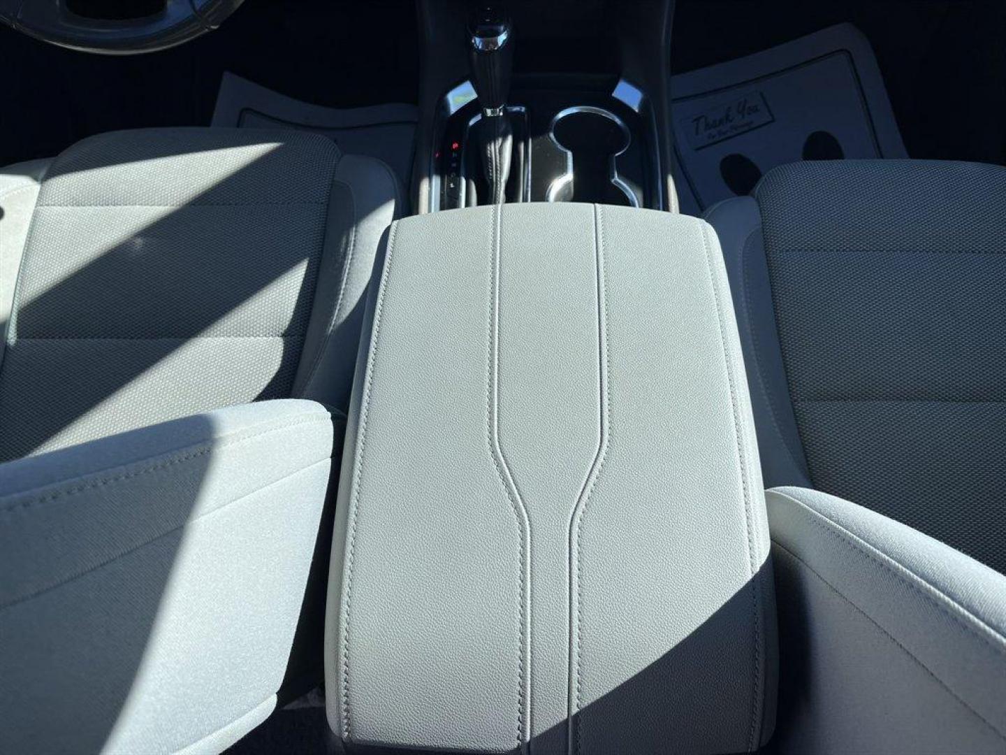 2019 Silver /Grey Chevrolet Traverse (1GNEVGKW6KJ) with an 3.6l V6 DI Dohc 3.6l engine, Automatic transmission, located at 745 East Steele Rd., West Columbia, SC, 29170, (803) 755-9148, 33.927212, -81.148483 - Special Internet Price! 2019 Chevrolet Traverse LT with AM/FM radio, Bluetooth, Backup camera, Cruise control, Manual air conditioning, Keyless entry, Push to start, Cloth interior, Powere driver seat, Powered liftgate, Powered windows, Powered door locks, Plus more! - Photo#17