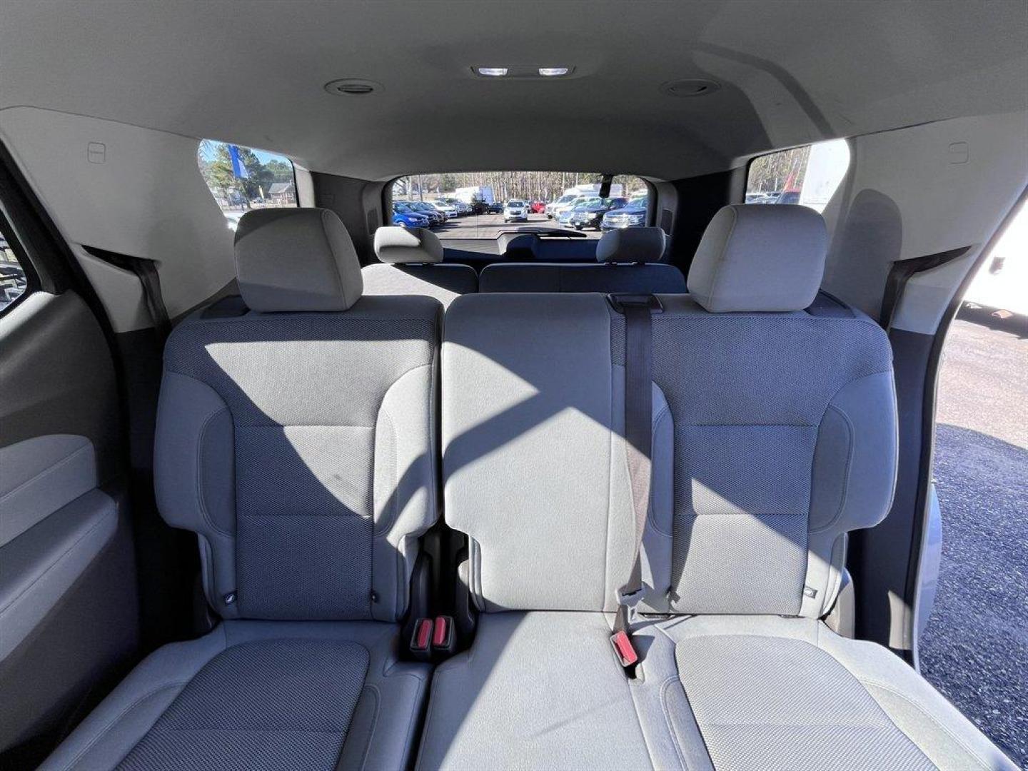 2019 Silver /Grey Chevrolet Traverse (1GNEVGKW6KJ) with an 3.6l V6 DI Dohc 3.6l engine, Automatic transmission, located at 745 East Steele Rd., West Columbia, SC, 29170, (803) 755-9148, 33.927212, -81.148483 - Special Internet Price! 2019 Chevrolet Traverse LT with AM/FM radio, Bluetooth, Backup camera, Cruise control, Manual air conditioning, Keyless entry, Push to start, Cloth interior, Powere driver seat, Powered liftgate, Powered windows, Powered door locks, Plus more! - Photo#26