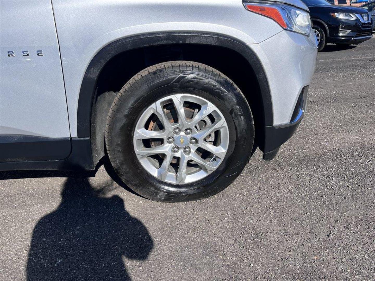 2019 Silver /Grey Chevrolet Traverse (1GNEVGKW6KJ) with an 3.6l V6 DI Dohc 3.6l engine, Automatic transmission, located at 745 East Steele Rd., West Columbia, SC, 29170, (803) 755-9148, 33.927212, -81.148483 - Special Internet Price! 2019 Chevrolet Traverse LT with AM/FM radio, Bluetooth, Backup camera, Cruise control, Manual air conditioning, Keyless entry, Push to start, Cloth interior, Powere driver seat, Powered liftgate, Powered windows, Powered door locks, Plus more! - Photo#36