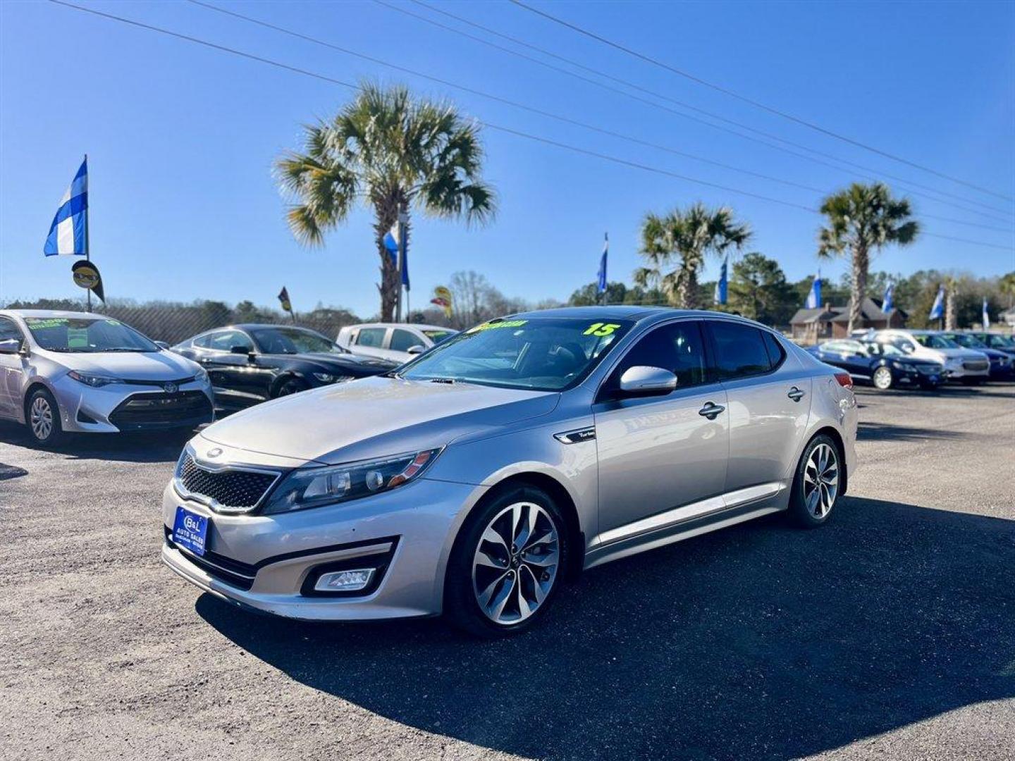 2015 Gold /Black Kia Optima (5XXGR4A6XFG) with an 2.0l I-4 DI Dohc T/C 2.0l engine, Automatic transmission, located at 745 East Steele Rd., West Columbia, SC, 29170, (803) 755-9148, 33.927212, -81.148483 - Special Internet Price! 2015 Kia Optima with AM/FM radio, Bluetooth, Backup camera, Navigation, Dual sunroof, Keyless entry, Push to start, Leather interior, Heated seats, Powered front seats, Powered windows, Powered door locks, Plus more! - Photo#0
