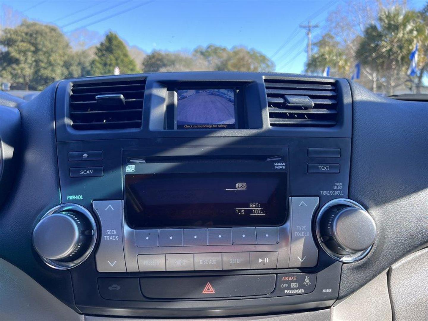 2012 Grey /Grey Toyota Highlander (5TDZK3EH7CS) with an 3.5l V6 SFI Dohc 3.5l engine, Automatic transmission, located at 745 East Steele Rd., West Columbia, SC, 29170, (803) 755-9148, 33.927212, -81.148483 - Special Internet Price! 2012 Toyota Highlander with AM/FM radio, Backup camera, Cruise control, Sunroof, Keyless entry, Leather interior, Heated front seats, Powered driver seat, 3rd row seating, Powered liftgate, Powered windows, Powered door locks, Plus more! - Photo#13