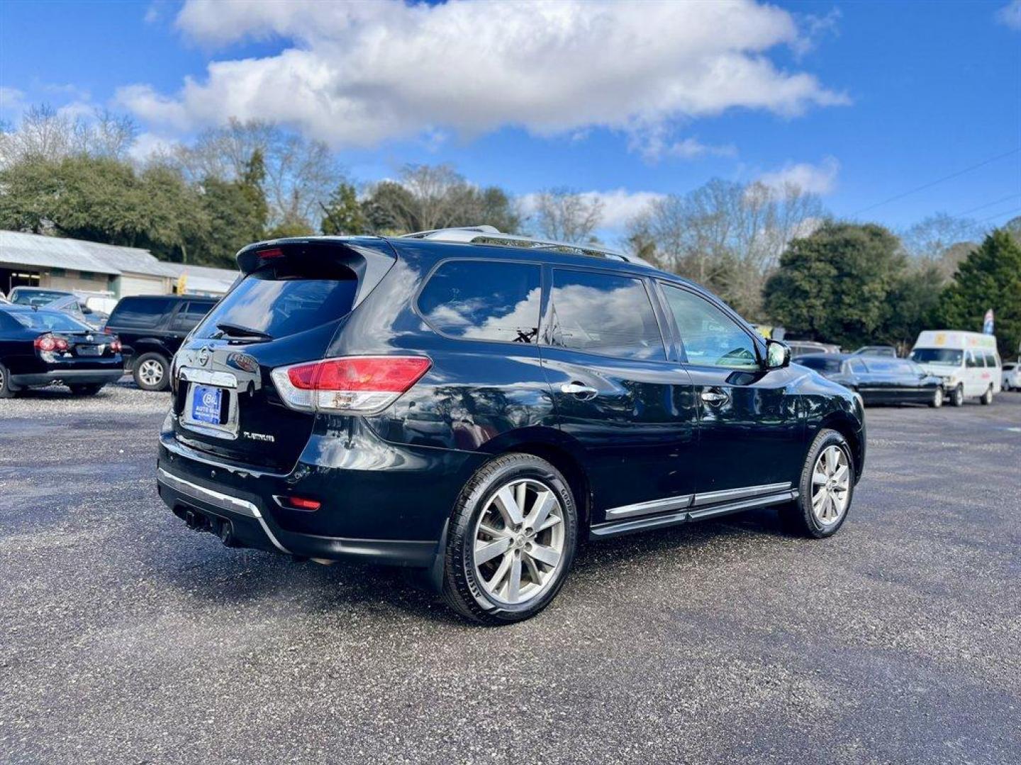 2015 Black /Taupe Nissan Pathfinder (5N1AR2MN9FC) with an 3.5l V6 Smpi Dohc Cvtcs 3 engine, Automatic transmission, located at 745 East Steele Rd., West Columbia, SC, 29170, (803) 755-9148, 33.927212, -81.148483 - Special Internet Price! 2015 Nissan Pathfinder with AM/FM radio, Bluetooth, Navigation, Cruise control, Keyless entry, Push to start, Dual sunroof, Leather interior, 3rd row seating, Heated seats, Powered liftgate, Powered door locks, Powered windows, Plus more! - Photo#3