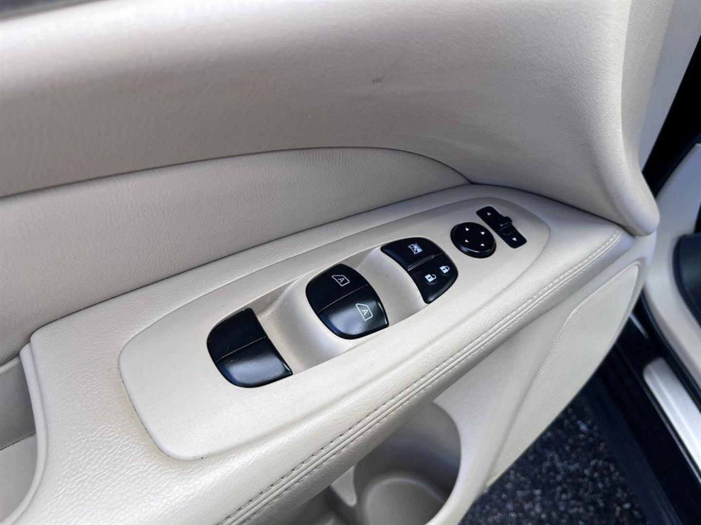 2015 Black /Taupe Nissan Pathfinder (5N1AR2MN9FC) with an 3.5l V6 Smpi Dohc Cvtcs 3 engine, Automatic transmission, located at 745 East Steele Rd., West Columbia, SC, 29170, (803) 755-9148, 33.927212, -81.148483 - Special Internet Price! 2015 Nissan Pathfinder with AM/FM radio, Bluetooth, Navigation, Cruise control, Keyless entry, Push to start, Dual sunroof, Leather interior, 3rd row seating, Heated seats, Powered liftgate, Powered door locks, Powered windows, Plus more! - Photo#22