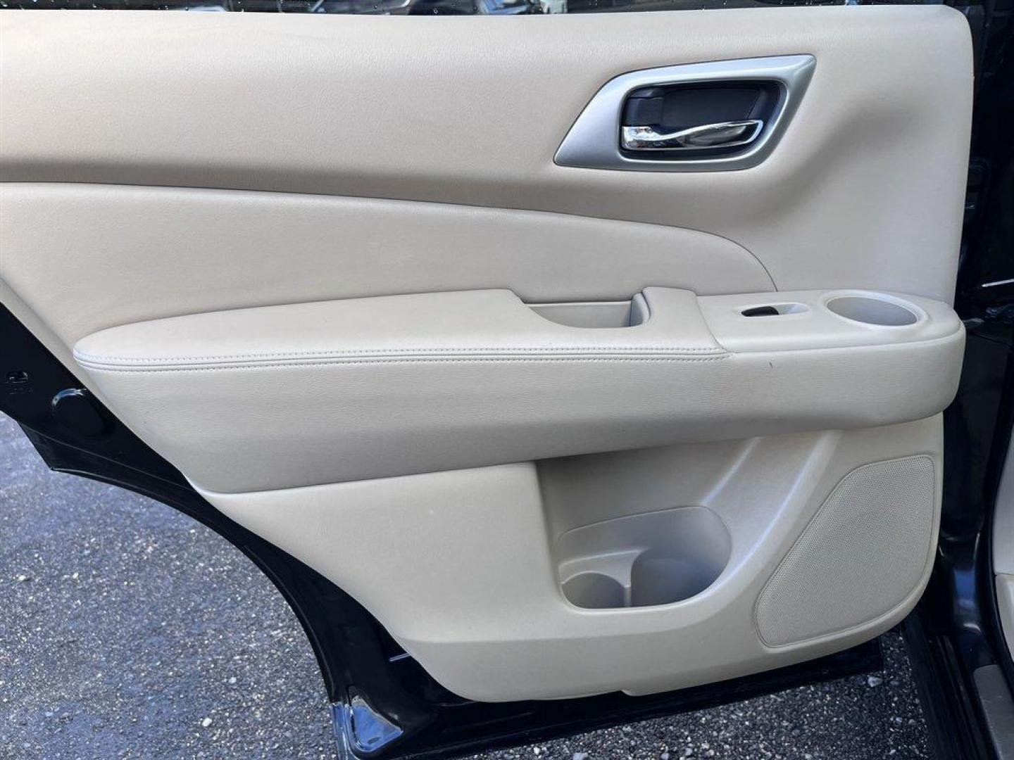 2015 Black /Taupe Nissan Pathfinder (5N1AR2MN9FC) with an 3.5l V6 Smpi Dohc Cvtcs 3 engine, Automatic transmission, located at 745 East Steele Rd., West Columbia, SC, 29170, (803) 755-9148, 33.927212, -81.148483 - Special Internet Price! 2015 Nissan Pathfinder with AM/FM radio, Bluetooth, Navigation, Cruise control, Keyless entry, Push to start, Dual sunroof, Leather interior, 3rd row seating, Heated seats, Powered liftgate, Powered door locks, Powered windows, Plus more! - Photo#25