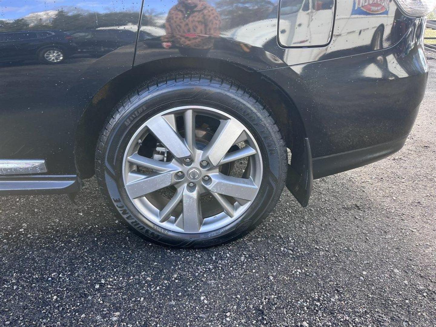 2015 Black /Taupe Nissan Pathfinder (5N1AR2MN9FC) with an 3.5l V6 Smpi Dohc Cvtcs 3 engine, Automatic transmission, located at 745 East Steele Rd., West Columbia, SC, 29170, (803) 755-9148, 33.927212, -81.148483 - Special Internet Price! 2015 Nissan Pathfinder with AM/FM radio, Bluetooth, Navigation, Cruise control, Keyless entry, Push to start, Dual sunroof, Leather interior, 3rd row seating, Heated seats, Powered liftgate, Powered door locks, Powered windows, Plus more! - Photo#40