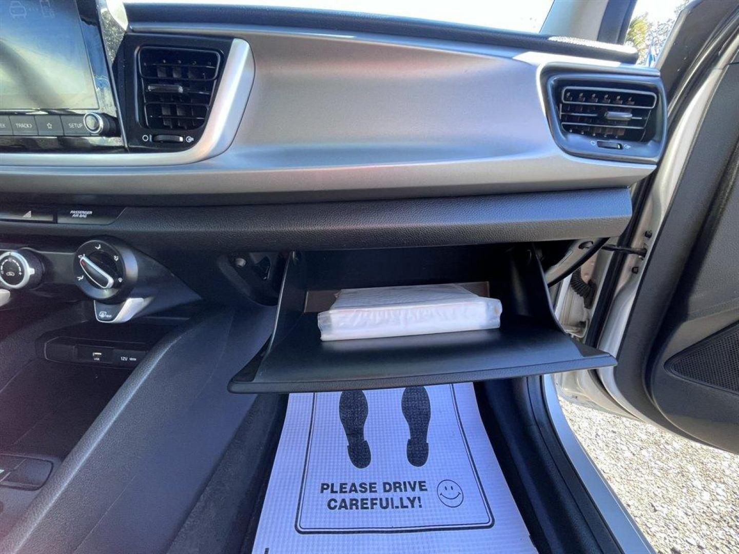 2021 Silver /Black Kia Rio (3KPA24AD5ME) with an 1.6l I-4 DI Dohc Cvvt 1.6 engine, Automatic transmission, located at 745 East Steele Rd., West Columbia, SC, 29170, (803) 755-9148, 33.927212, -81.148483 - Special Internet Price! 2021 Kia Rio S with AM/FM radio, Bluetooth, Backup camera, Cruise control, Manual air conditioning, Cloth interior, Keyless entry, Powered windows, Powered door locks, Plus more! - Photo#29