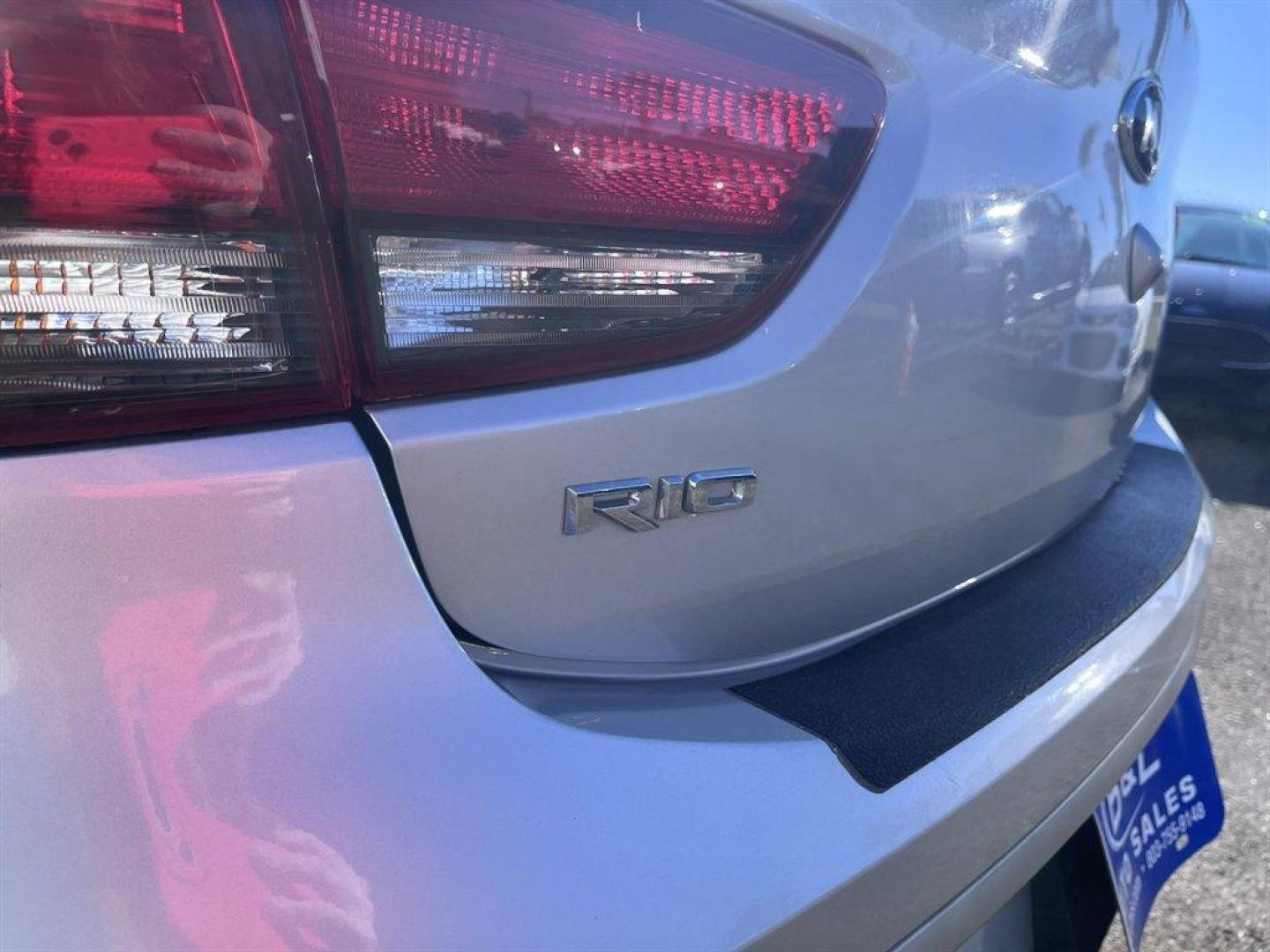 2021 Silver /Black Kia Rio (3KPA24AD5ME) with an 1.6l I-4 DI Dohc Cvvt 1.6 engine, Automatic transmission, located at 745 East Steele Rd., West Columbia, SC, 29170, (803) 755-9148, 33.927212, -81.148483 - Special Internet Price! 2021 Kia Rio S with AM/FM radio, Bluetooth, Backup camera, Cruise control, Manual air conditioning, Cloth interior, Keyless entry, Powered windows, Powered door locks, Plus more! - Photo#34