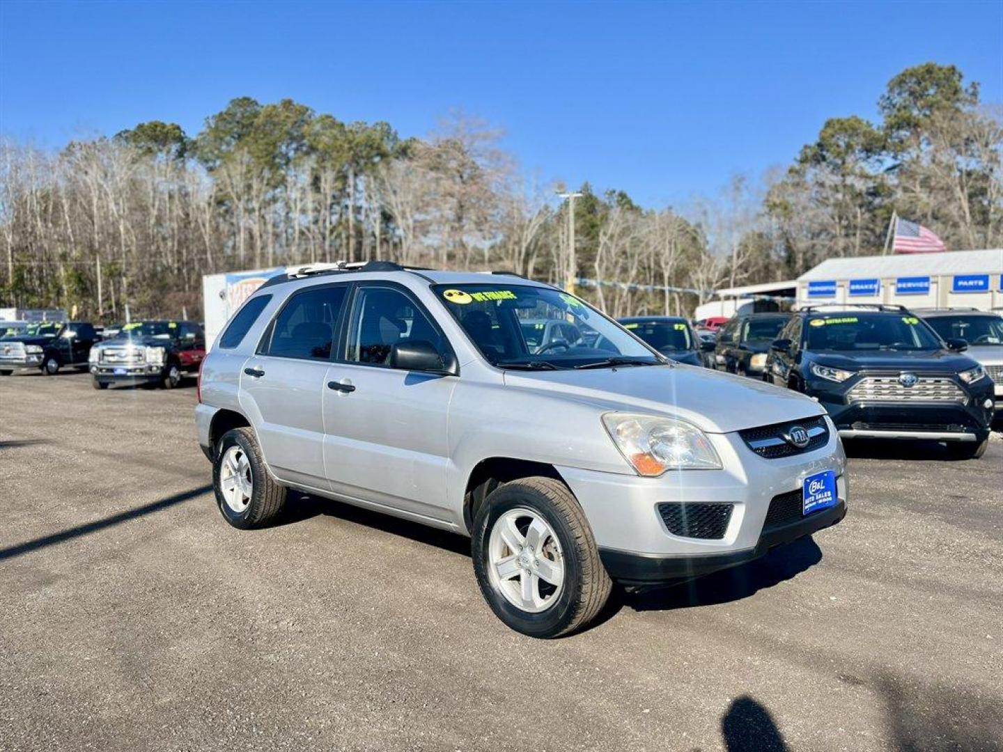 2009 Silver /Black Kia Sportage (KNDJF723997) with an 2.7l V6 MPI Dohc 2.7l engine, Automatic transmission, located at 745 East Steele Rd., West Columbia, SC, 29170, (803) 755-9148, 33.927212, -81.148483 - Special Internet Price! 2009 Kia Sportage with AM/FM radio, Cruise control, Manual air conditioning, Cloth interior, Powered windows, Powered door locks, Plus more! - Photo#2