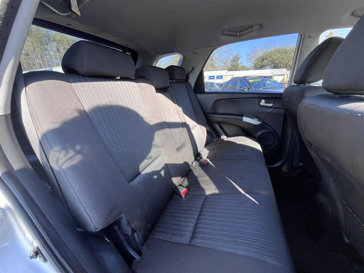 2009 Silver /Black Kia Sportage (KNDJF723997) with an 2.7l V6 MPI Dohc 2.7l engine, Automatic transmission, located at 745 East Steele Rd., West Columbia, SC, 29170, (803) 755-9148, 33.927212, -81.148483 - Special Internet Price! 2009 Kia Sportage with AM/FM radio, Cruise control, Manual air conditioning, Cloth interior, Powered windows, Powered door locks, Plus more! - Photo#21