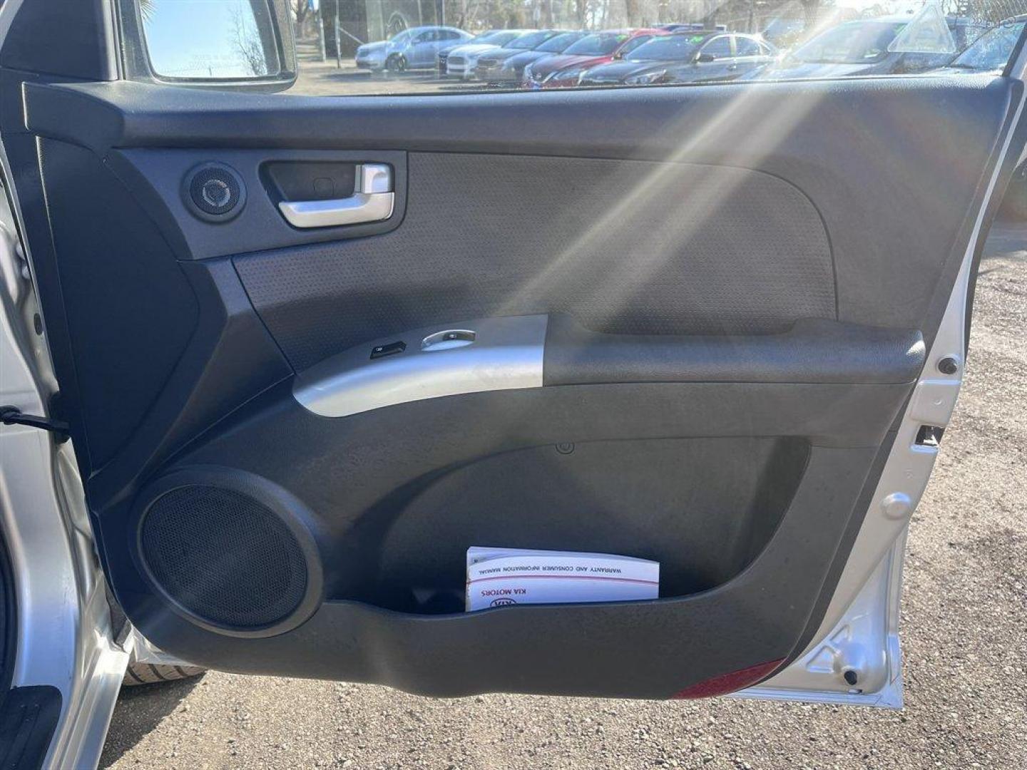 2009 Silver /Black Kia Sportage (KNDJF723997) with an 2.7l V6 MPI Dohc 2.7l engine, Automatic transmission, located at 745 East Steele Rd., West Columbia, SC, 29170, (803) 755-9148, 33.927212, -81.148483 - Special Internet Price! 2009 Kia Sportage with AM/FM radio, Cruise control, Manual air conditioning, Cloth interior, Powered windows, Powered door locks, Plus more! - Photo#22