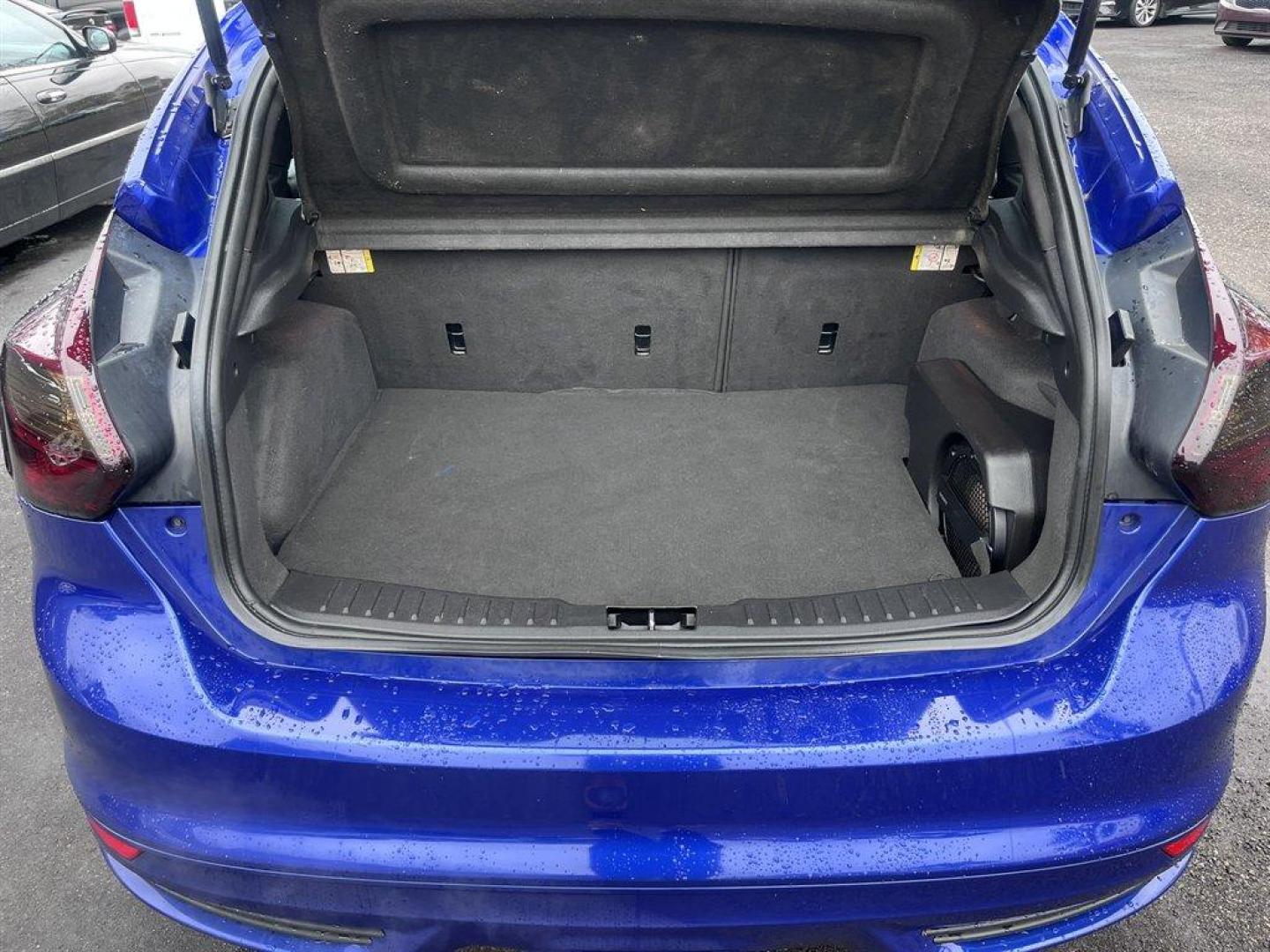 2013 Blue /Black Ford Focus (1FADP3L93DL) with an 2.0l I-4 DI T/C Ecoboost engine, Manual transmission, located at 745 East Steele Rd., West Columbia, SC, 29170, (803) 755-9148, 33.927212, -81.148483 - Special Internet Price! 2013 Ford Focus with AM/FM radio, Bluetooth, Navigation, Cruise control, Sunroof, Push to start, Keyless entry, Manual transmission, Powered windows, Powered door locks, Plus more! - Photo#30