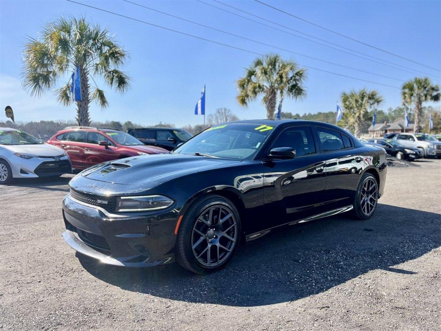 2017 Black /Black Dodge Charger (2C3CDXCT3HH) with an 5.7l V8 SFI Hemi MLT-Disp engine, Automatic transmission, located at 745 East Steele Rd., West Columbia, SC, 29170, (803) 755-9148, 33.927212, -81.148483 - Special Internet Price! 2017 Dodge Charger R/T Hemi with AM/FM radio, Bluetooth, Backup camera, Navigation, Sunroof, Heated seats, Keyless entry, Push to start, Powered windows, Powered door locks, Plus more! - Photo#0