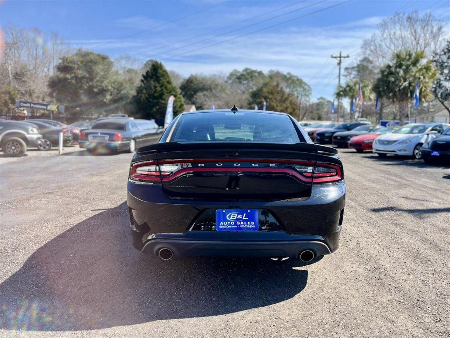 2017 Black /Black Dodge Charger (2C3CDXCT3HH) with an 5.7l V8 SFI Hemi MLT-Disp engine, Automatic transmission, located at 745 East Steele Rd., West Columbia, SC, 29170, (803) 755-9148, 33.927212, -81.148483 - Special Internet Price! 2017 Dodge Charger R/T Hemi with AM/FM radio, Bluetooth, Backup camera, Navigation, Sunroof, Heated seats, Keyless entry, Push to start, Powered windows, Powered door locks, Plus more! - Photo#4