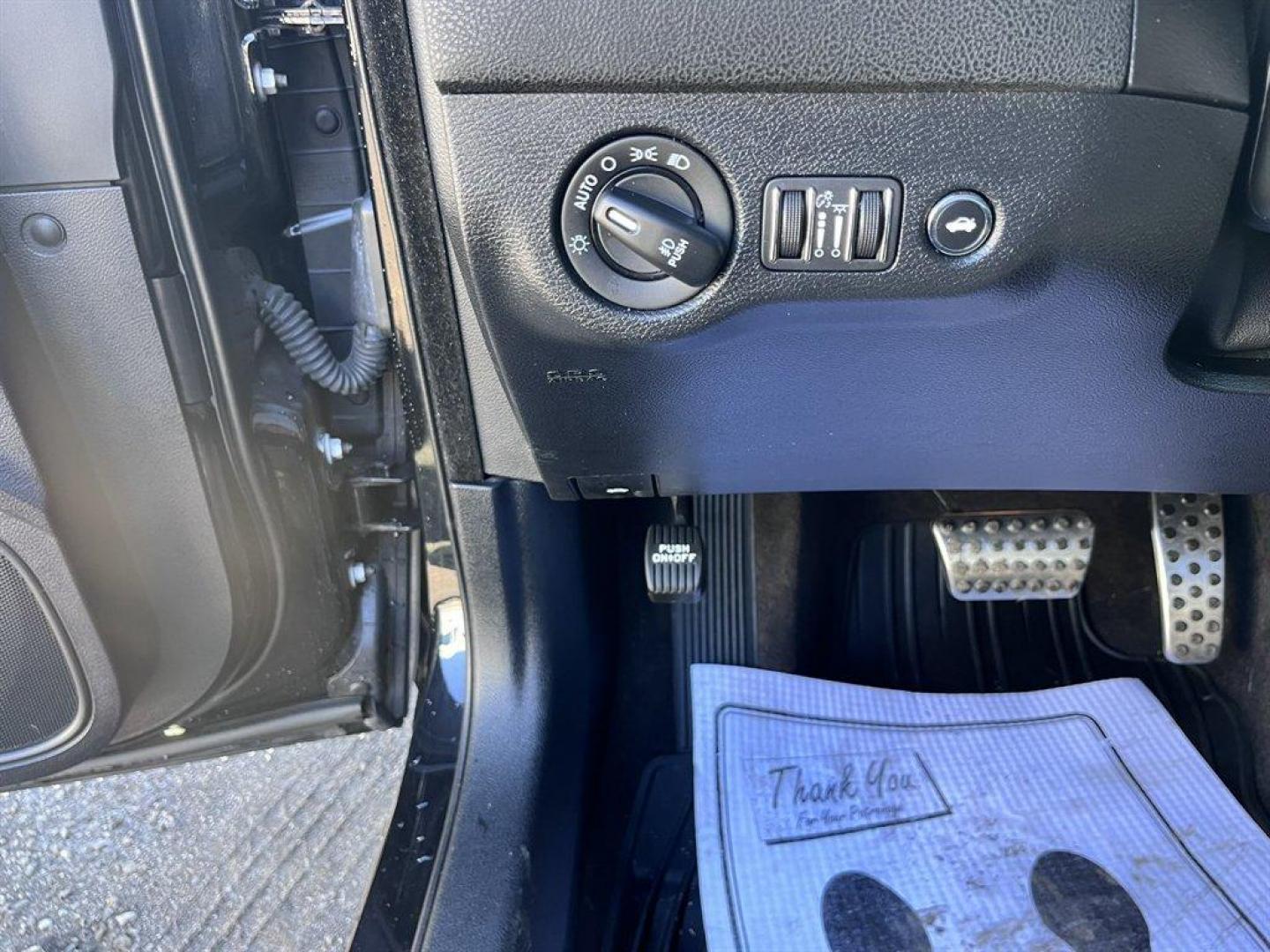 2017 Black /Black Dodge Charger (2C3CDXCT3HH) with an 5.7l V8 SFI Hemi MLT-Disp engine, Automatic transmission, located at 745 East Steele Rd., West Columbia, SC, 29170, (803) 755-9148, 33.927212, -81.148483 - Special Internet Price! 2017 Dodge Charger R/T Hemi with AM/FM radio, Bluetooth, Backup camera, Navigation, Sunroof, Heated seats, Keyless entry, Push to start, Powered windows, Powered door locks, Plus more! - Photo#23