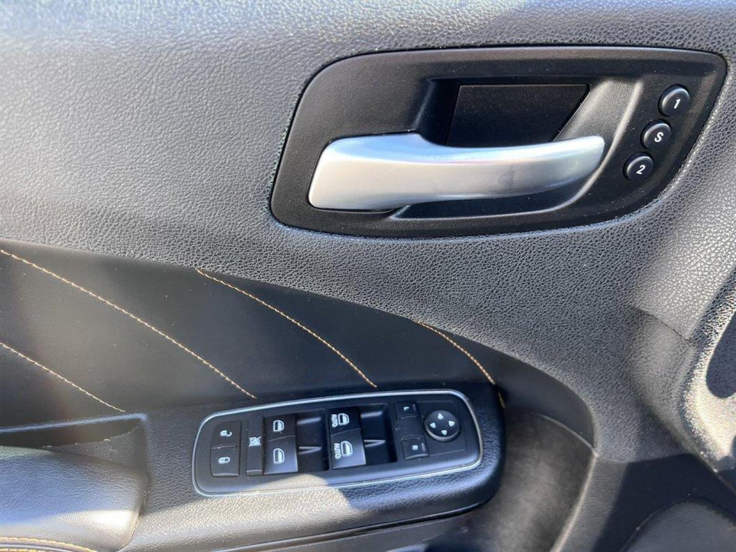 2017 Black /Black Dodge Charger (2C3CDXCT3HH) with an 5.7l V8 SFI Hemi MLT-Disp engine, Automatic transmission, located at 745 East Steele Rd., West Columbia, SC, 29170, (803) 755-9148, 33.927212, -81.148483 - Special Internet Price! 2017 Dodge Charger R/T Hemi with AM/FM radio, Bluetooth, Backup camera, Navigation, Sunroof, Heated seats, Keyless entry, Push to start, Powered windows, Powered door locks, Plus more! - Photo#25