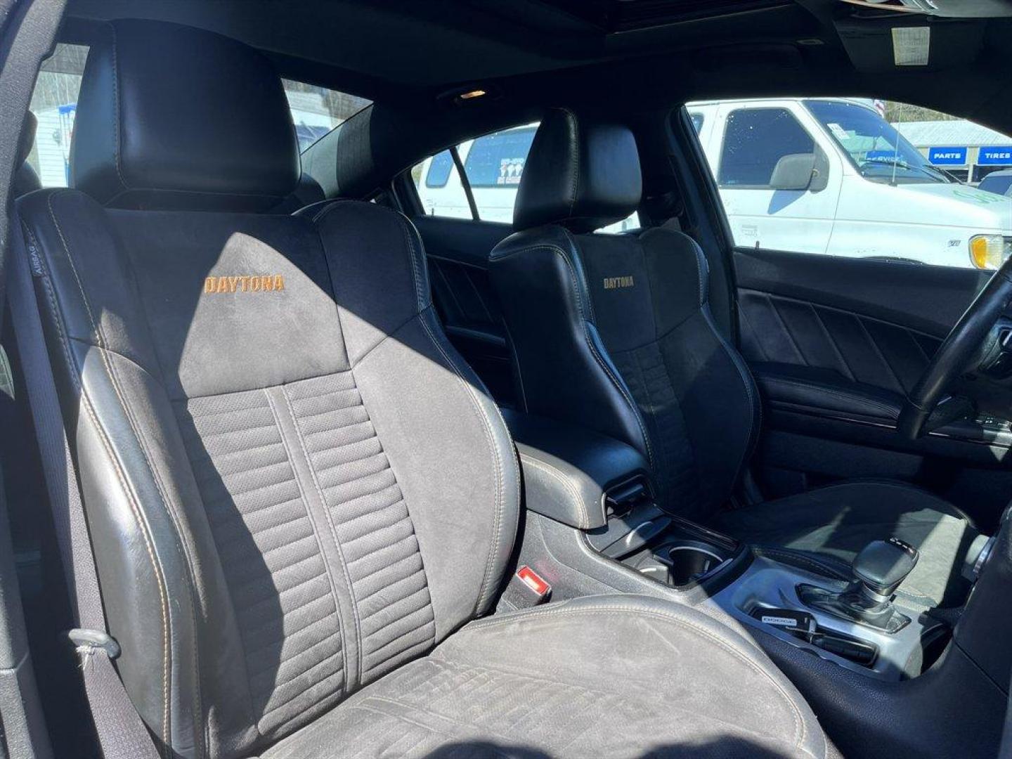 2017 Black /Black Dodge Charger (2C3CDXCT3HH) with an 5.7l V8 SFI Hemi MLT-Disp engine, Automatic transmission, located at 745 East Steele Rd., West Columbia, SC, 29170, (803) 755-9148, 33.927212, -81.148483 - Special Internet Price! 2017 Dodge Charger R/T Hemi with AM/FM radio, Bluetooth, Backup camera, Navigation, Sunroof, Heated seats, Keyless entry, Push to start, Powered windows, Powered door locks, Plus more! - Photo#34